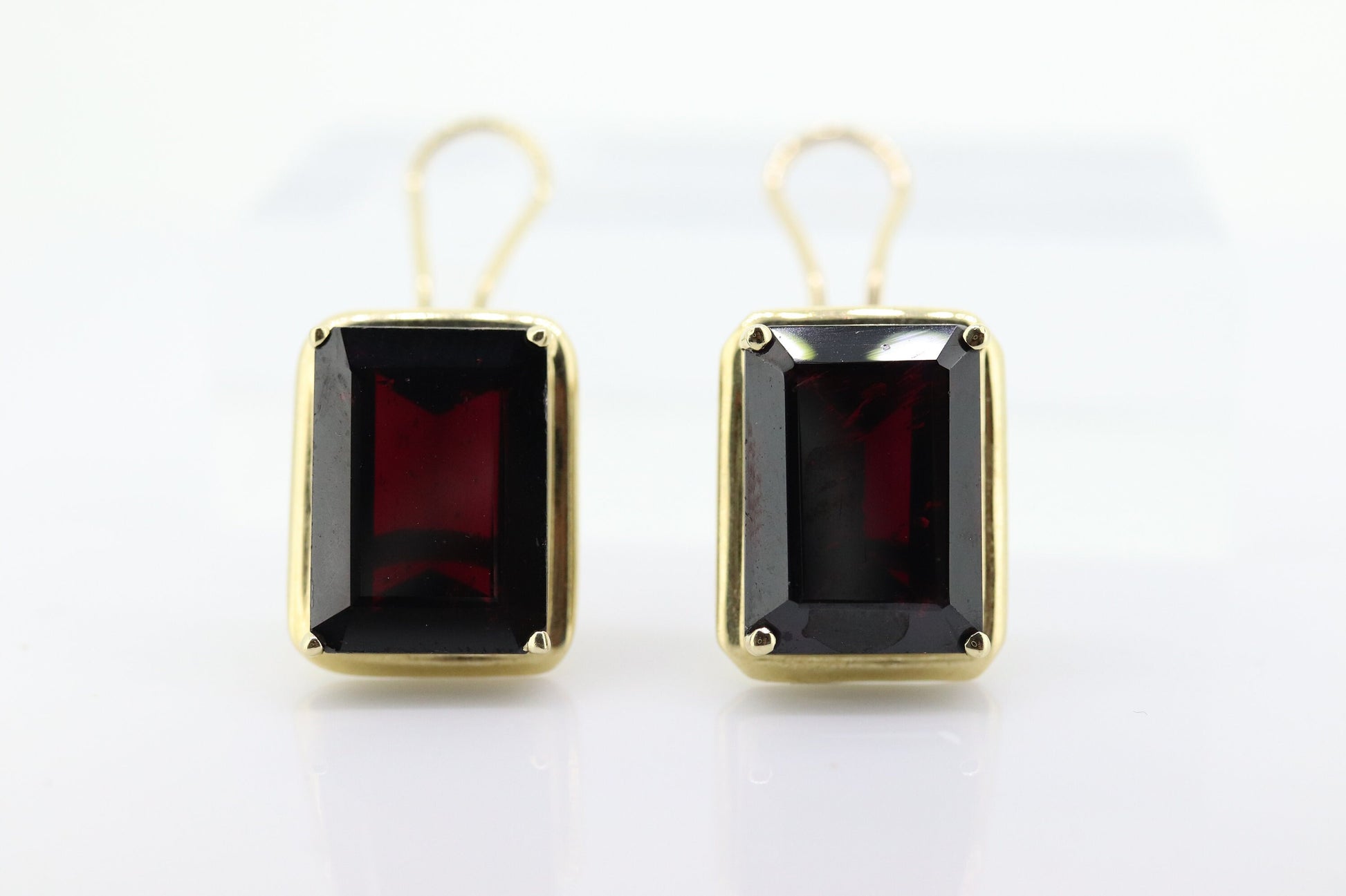 GARNET 14k Gold Stud Earrings. NON Pierced Omega Clip ons Large Garnet studs earrings. (st106)