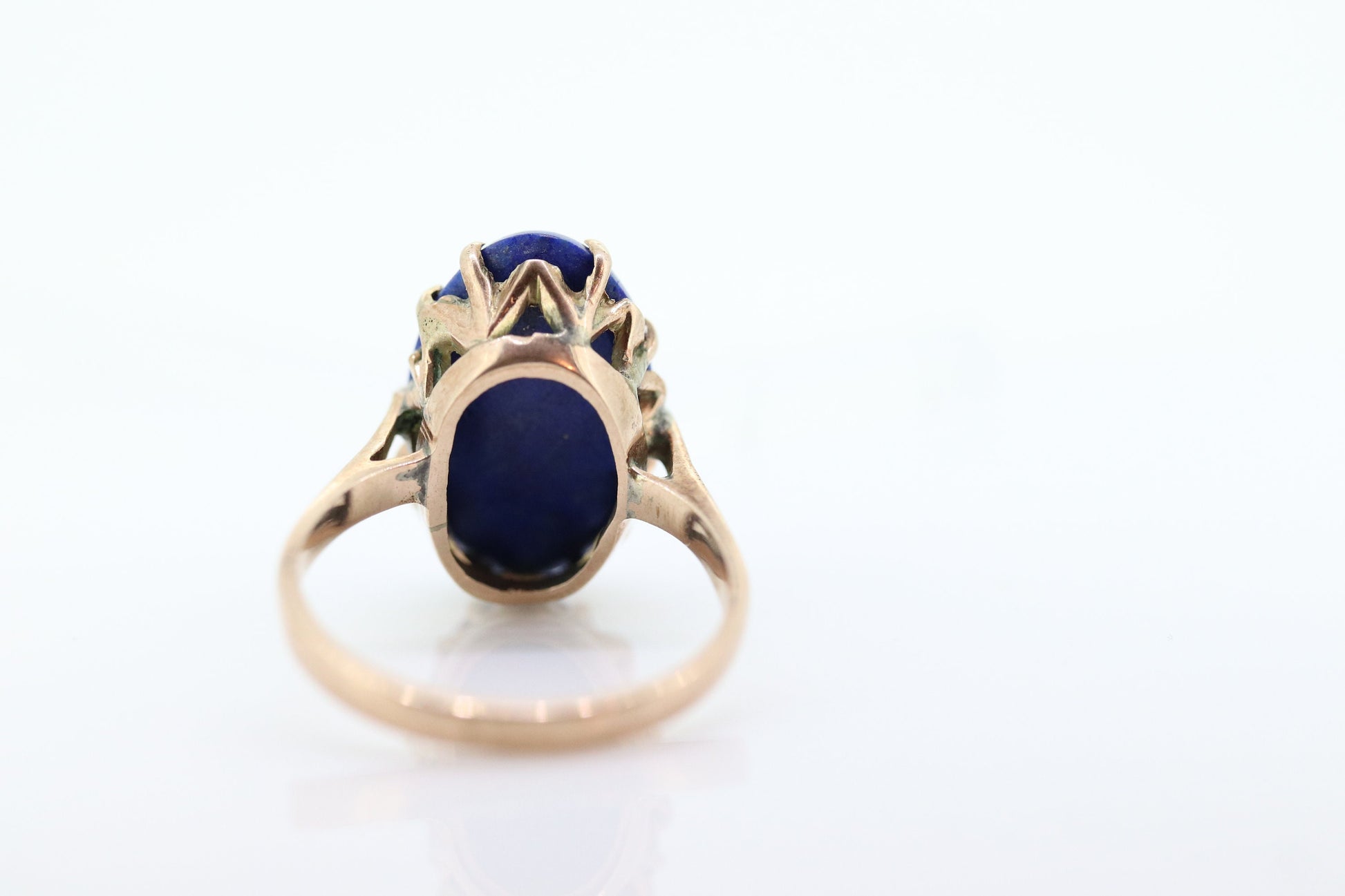 10k Blue Lapis Lazuli  Ring. Vintage 10k Yellow Gold Lapis Prong Set into Cathedral. Large Lapis Egg Very unique. St(104)