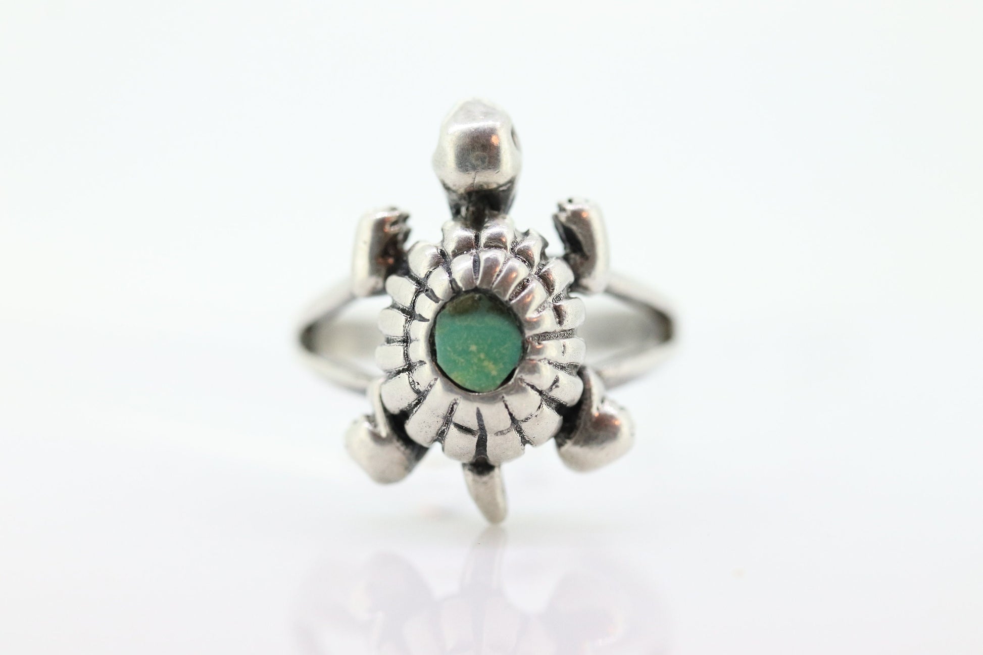 Zuni Navajo Turtle Tortoise Sterling Silver Signet ring. Turtle Turquoise Bezel set Ring.  St(10)