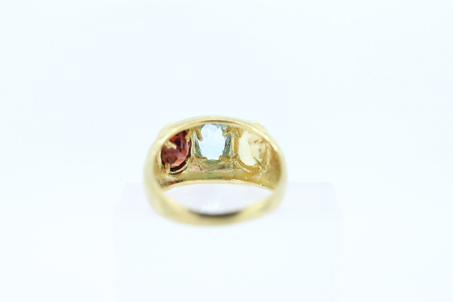 Multi-Color Gem Ring. 14k Yellow Gold ring. Bubble Garnet Citrine Topaz. Bezel set gems. st(99/11)