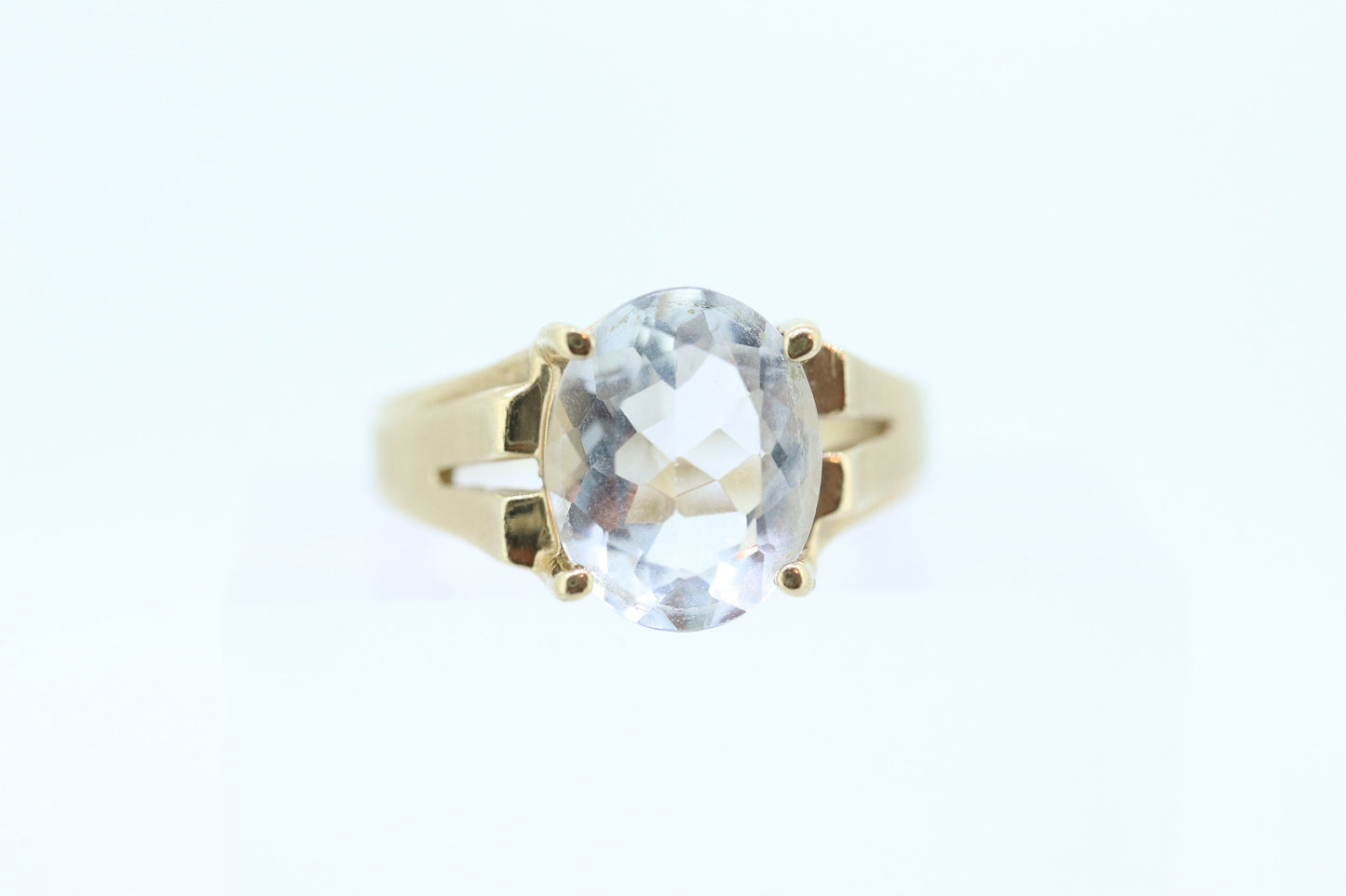 10k Aquamarine ring. Large Aquamarine solitaire ring. Aquamarine gem. Light Aquamarine 10k yellow gold st(55/11)