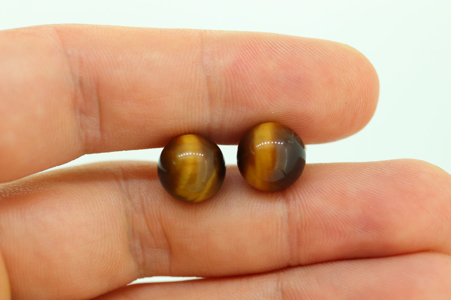 18k Natural Tigers Eye Ball stud earrings. 10mm Tiger's Eye Cat's Eye Sphere stud earring. Screw Backs st(40/11)