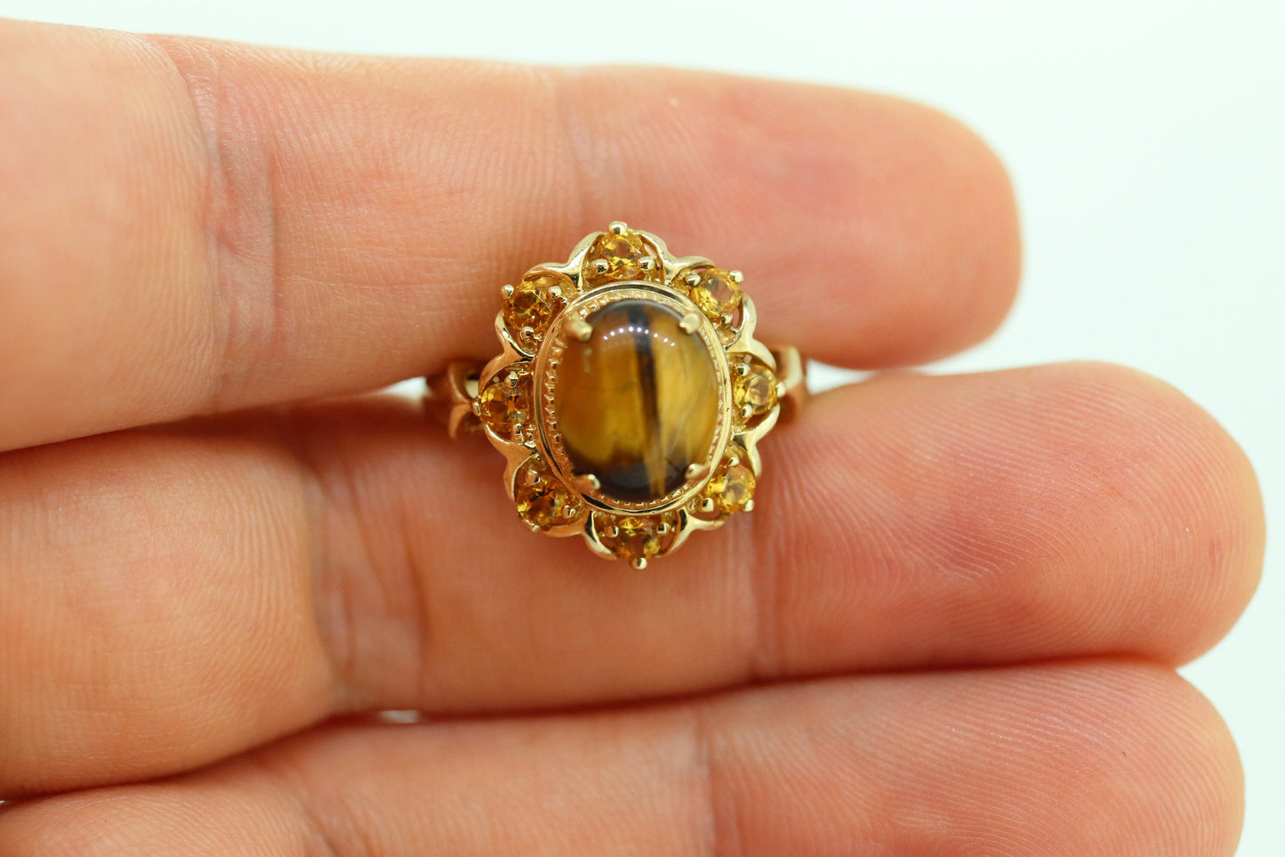 10k Tiger Eye Oval Cabochon ring. Tiger's Eye and Citrine Halo ring. St (88/11)