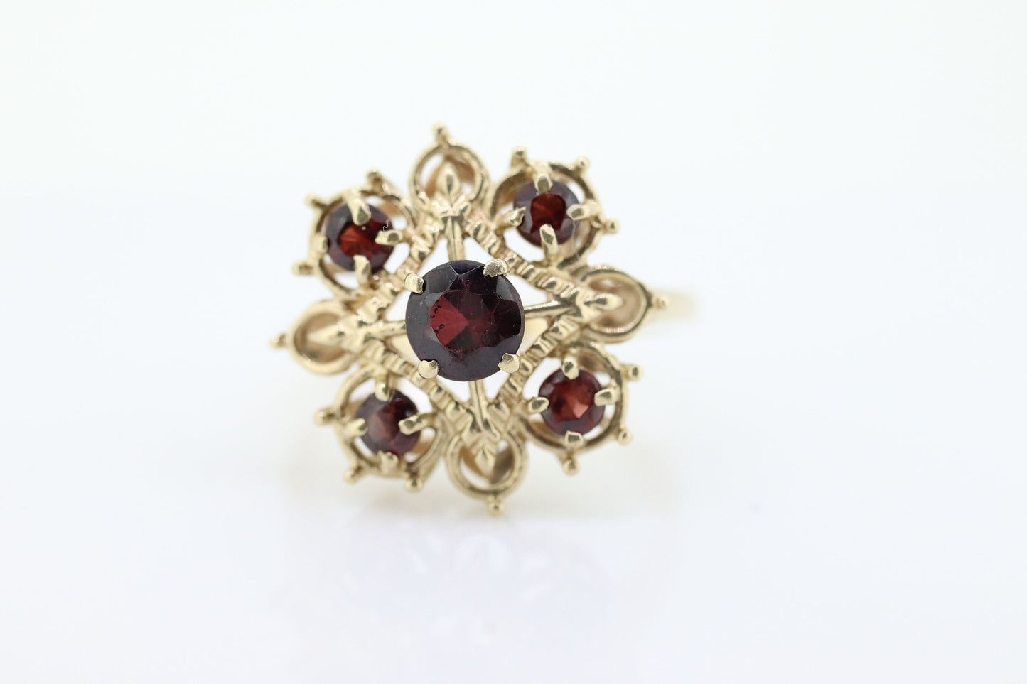 10k Garnet Flower Star Cluster ring. 10k Yellow Gold GARNET Cluster Open filigree starburst ring. st(98)