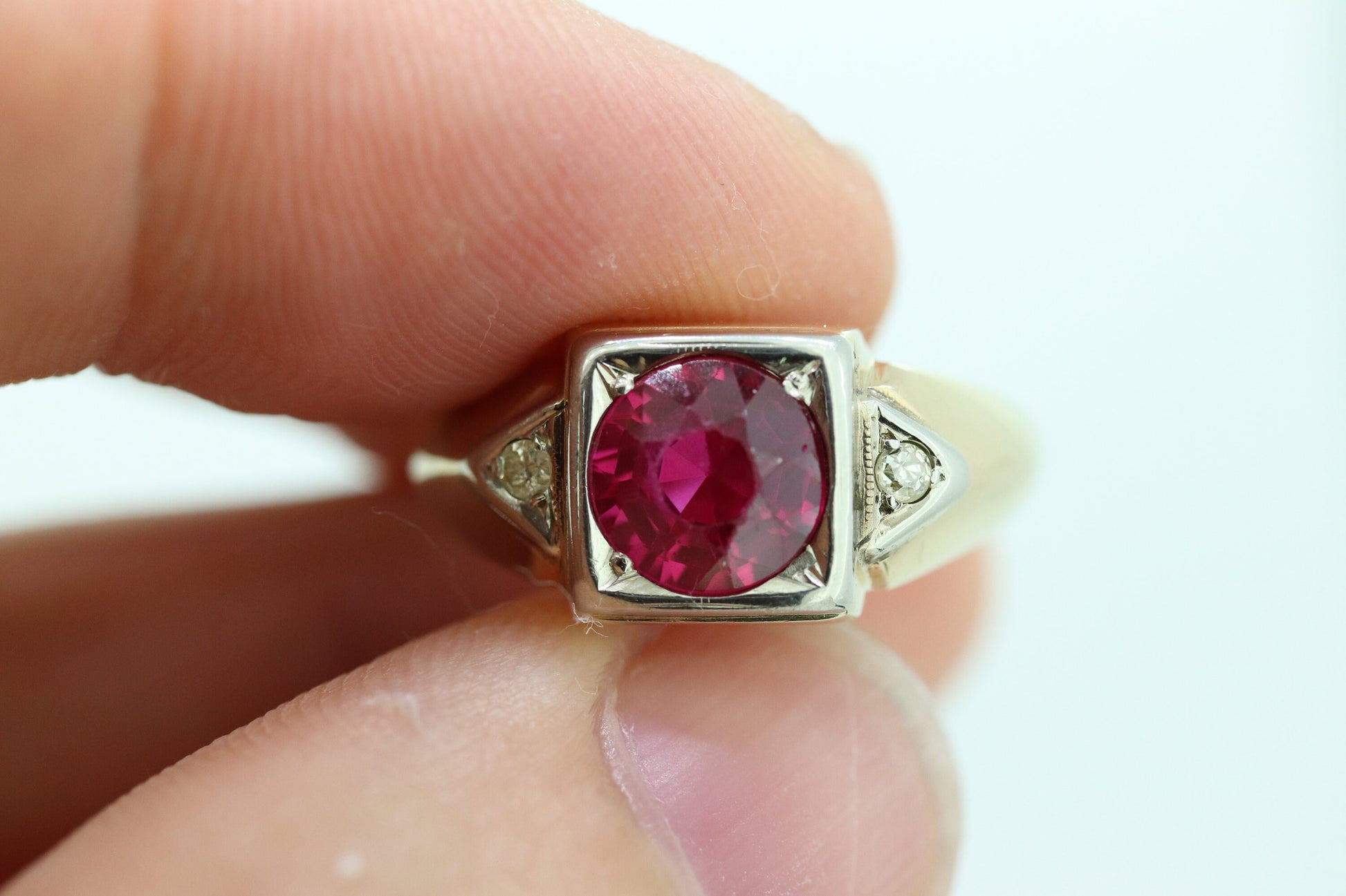 10k Large Ruby and Diamond ring. Mens or Womens Heavy Ruby signet ring. sz 11.