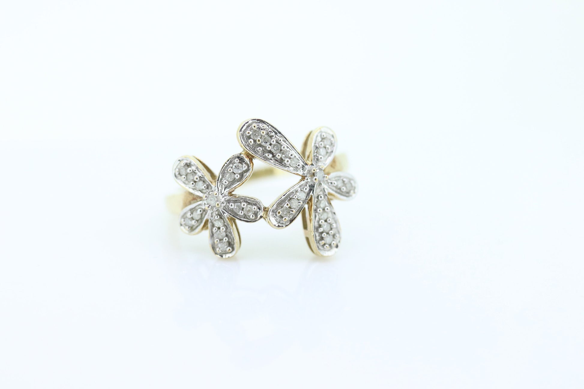 10k Flower Blossom Diamond Set Cocktail ring. Daisy Ring 10k Gold. Flower Ring. Daisy ring. st(51/74)