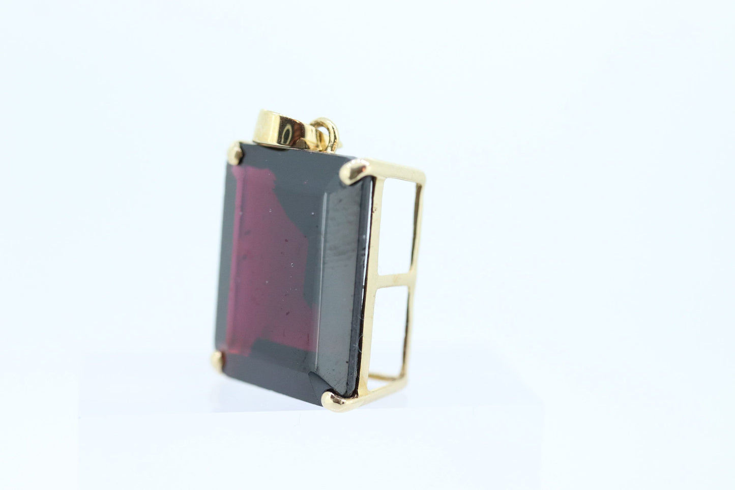 GARNET 14k Gold Pendant. Emerald Rectangle Garnet solitaire Pendant. (st53)