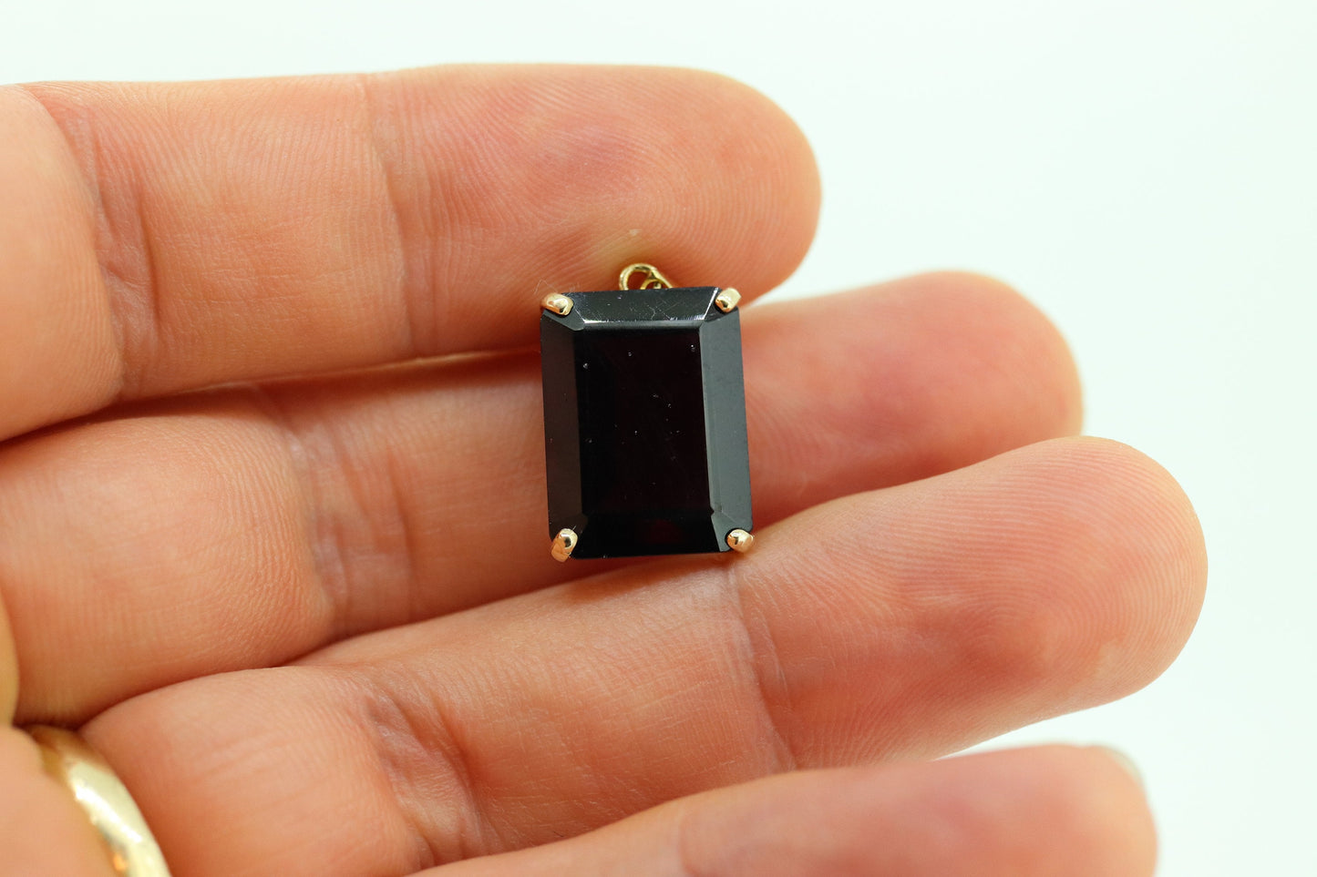 GARNET 14k Gold Pendant. Emerald Rectangle Garnet solitaire Pendant. (st53)