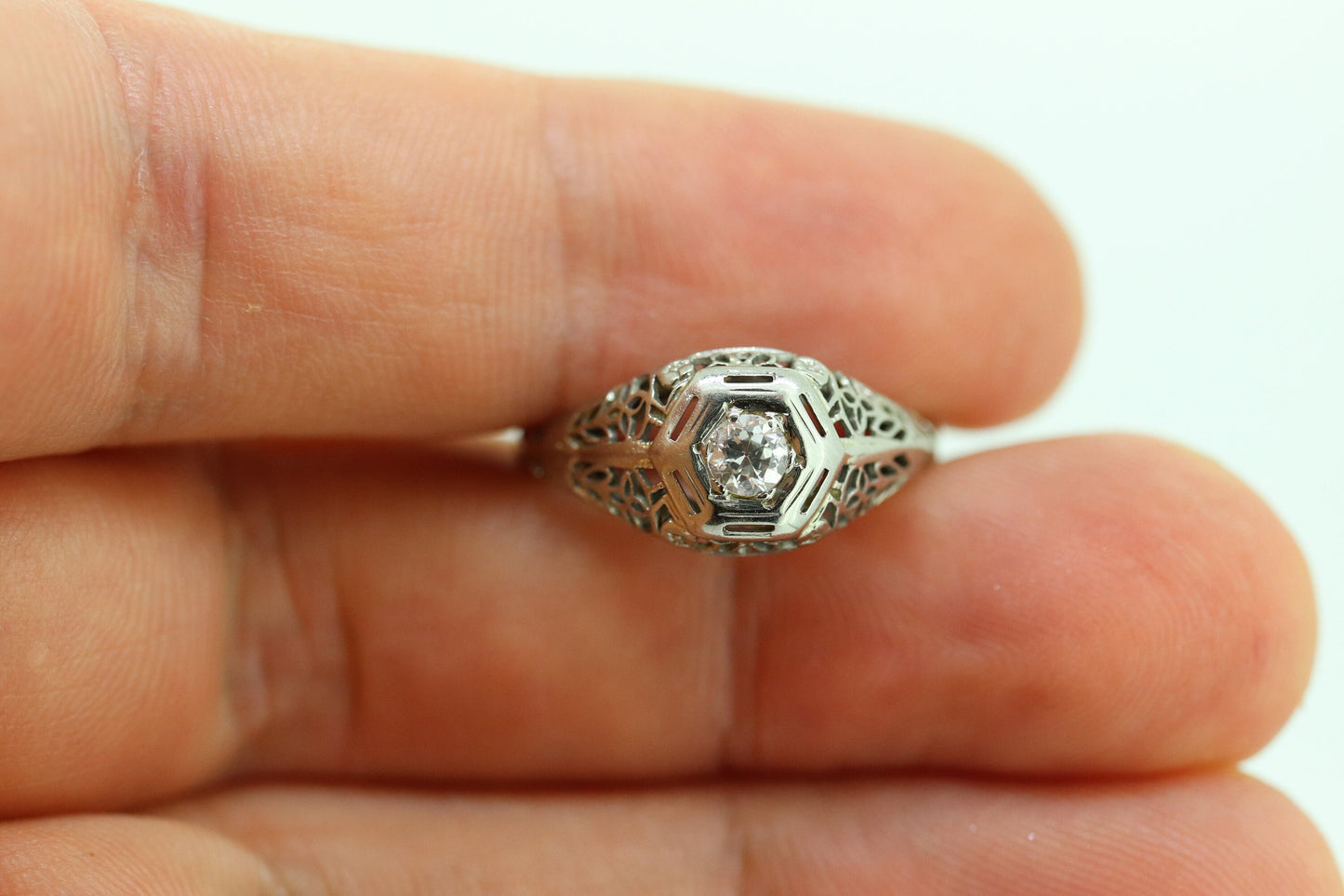 Art Deco Diamond ring. 18k White Gold Filigree Engagement Ring.