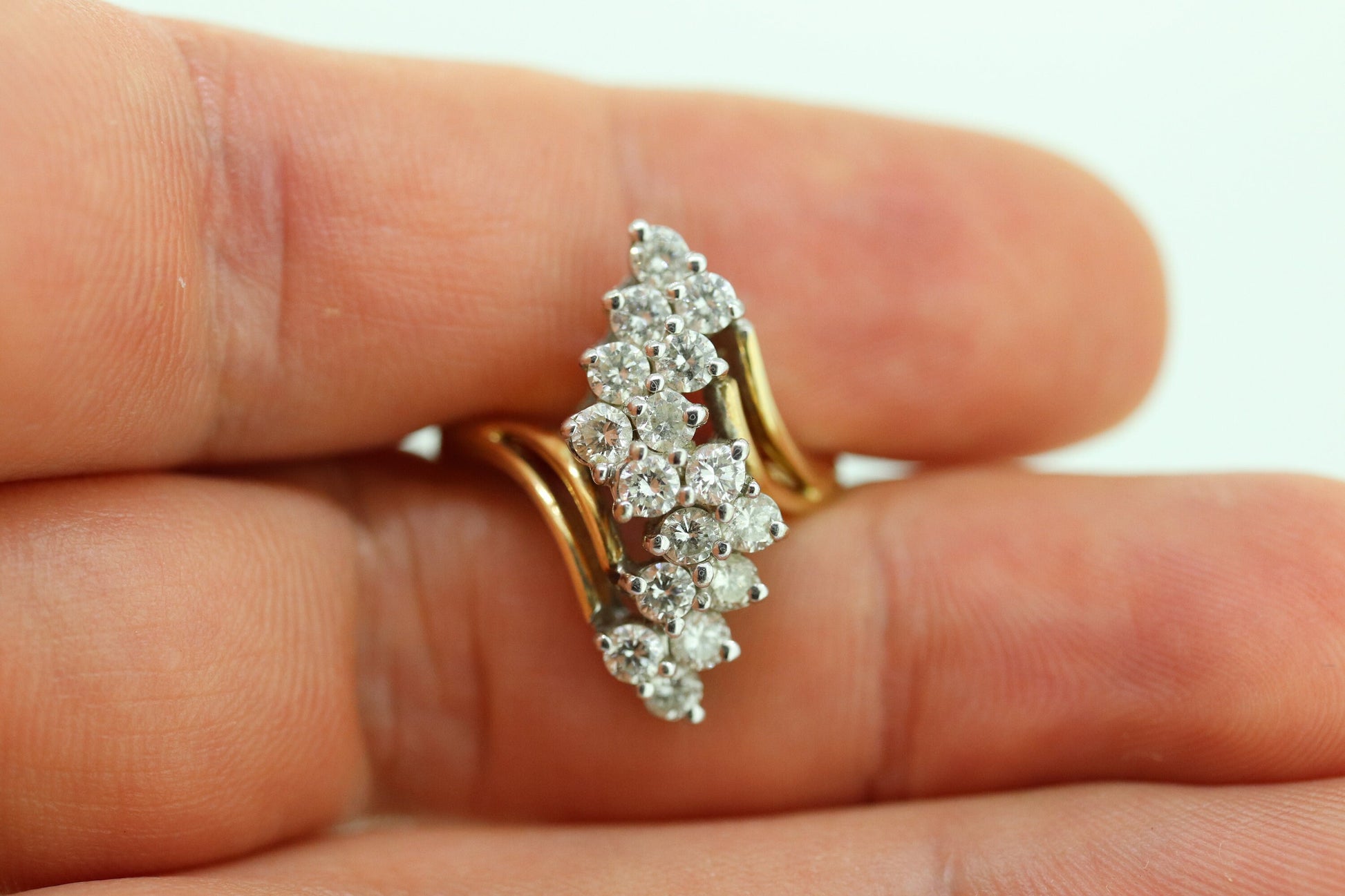 14k Yellow Gold Ring. Round Diamond Cluster Ring. Waterfall diamond. 0.96ctw diamonds st546