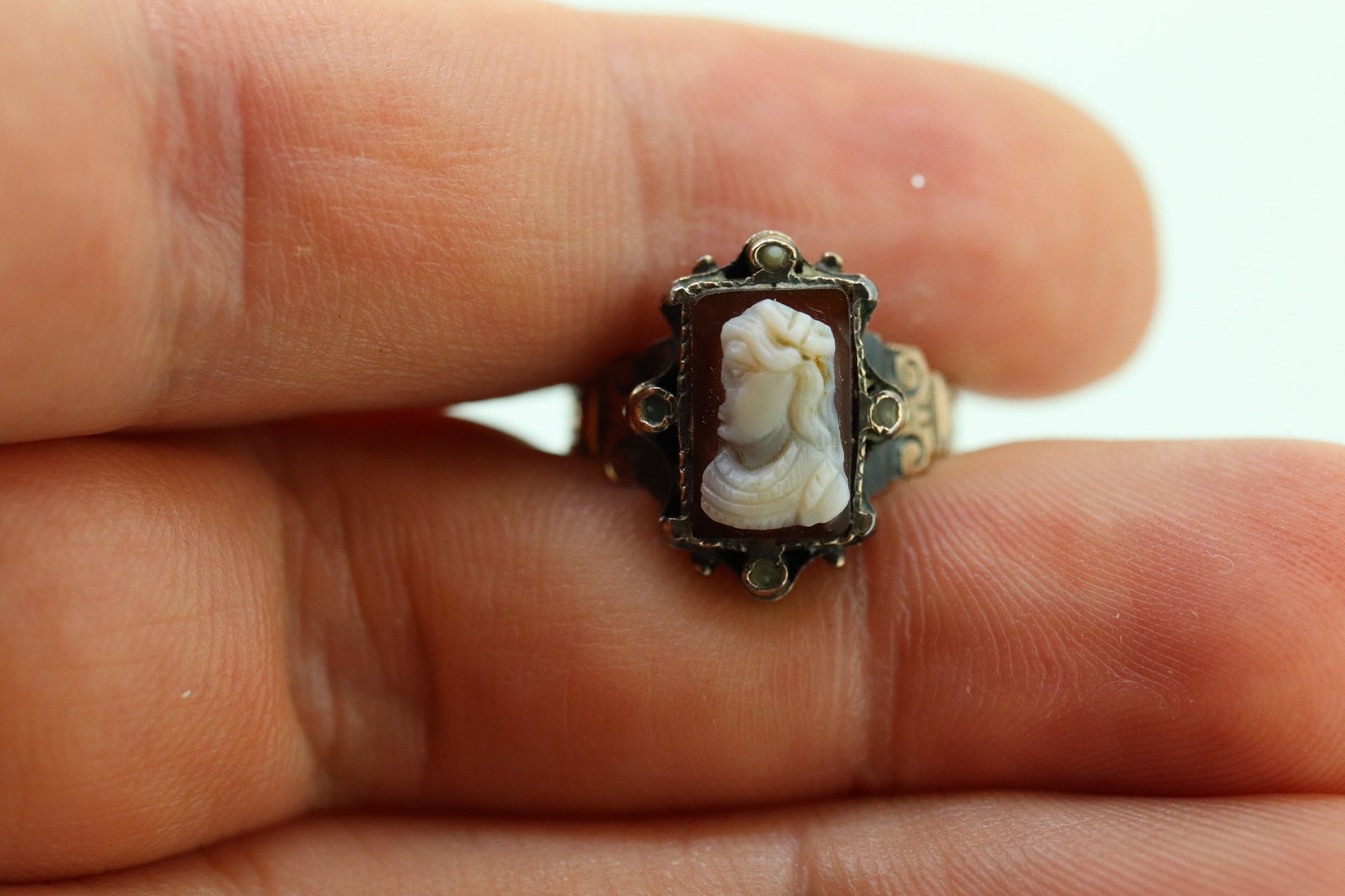 Victorian Cameo carved shell 10k signet ring. Antique 10k Rose gold Signet ring (st57)