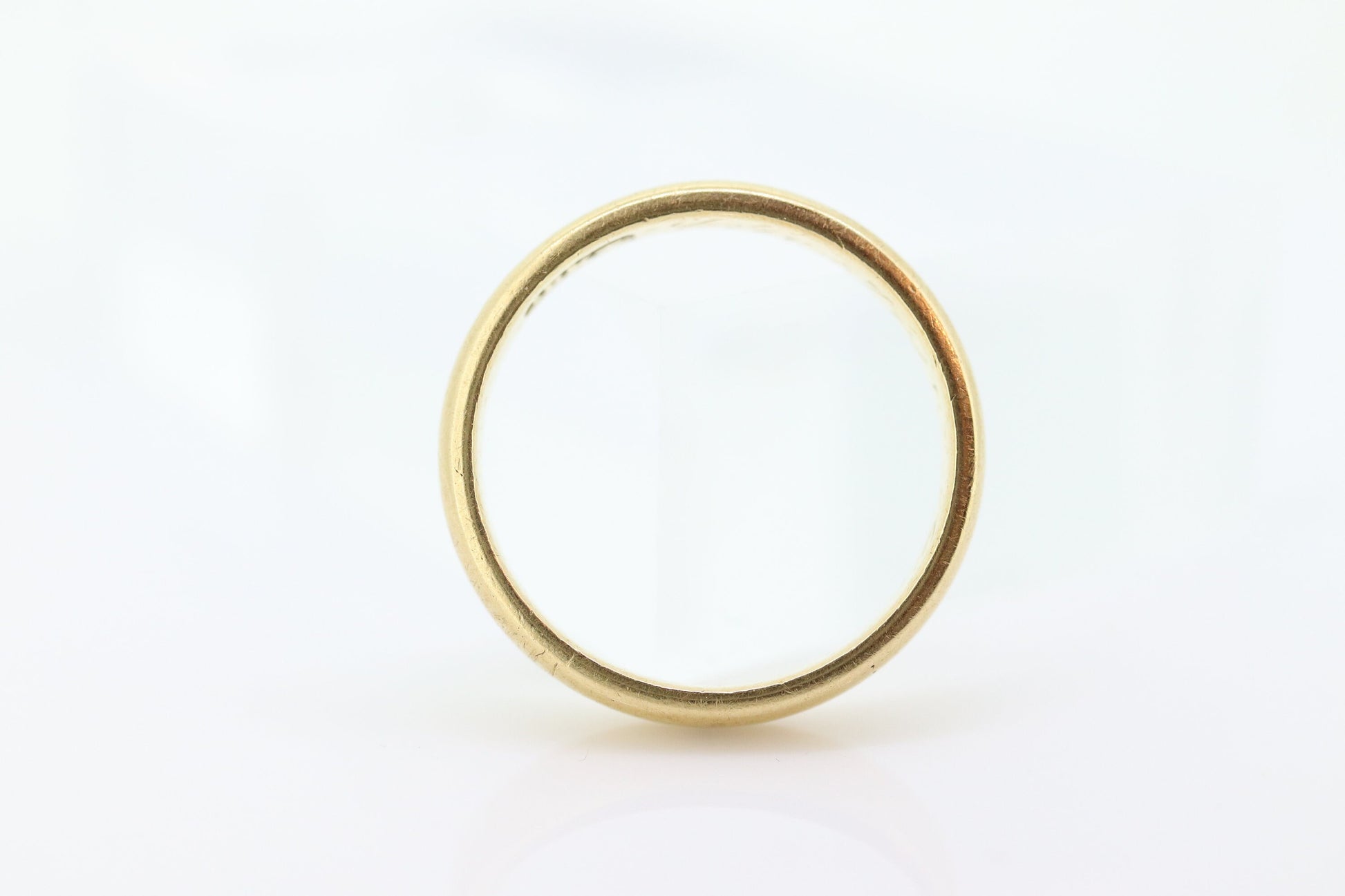 JR Wood 18k Yellow Gold band. Antique Early 1900s 18k Yellow Gold Jr Wood (Art Carved) Wedding Band.