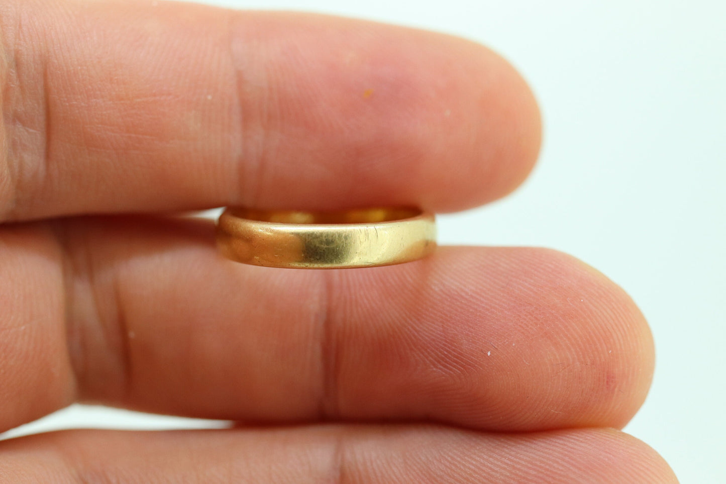 JR Wood 18k Yellow Gold band. Antique Early 1900s 18k Yellow Gold Jr Wood (Art Carved) Wedding Band.