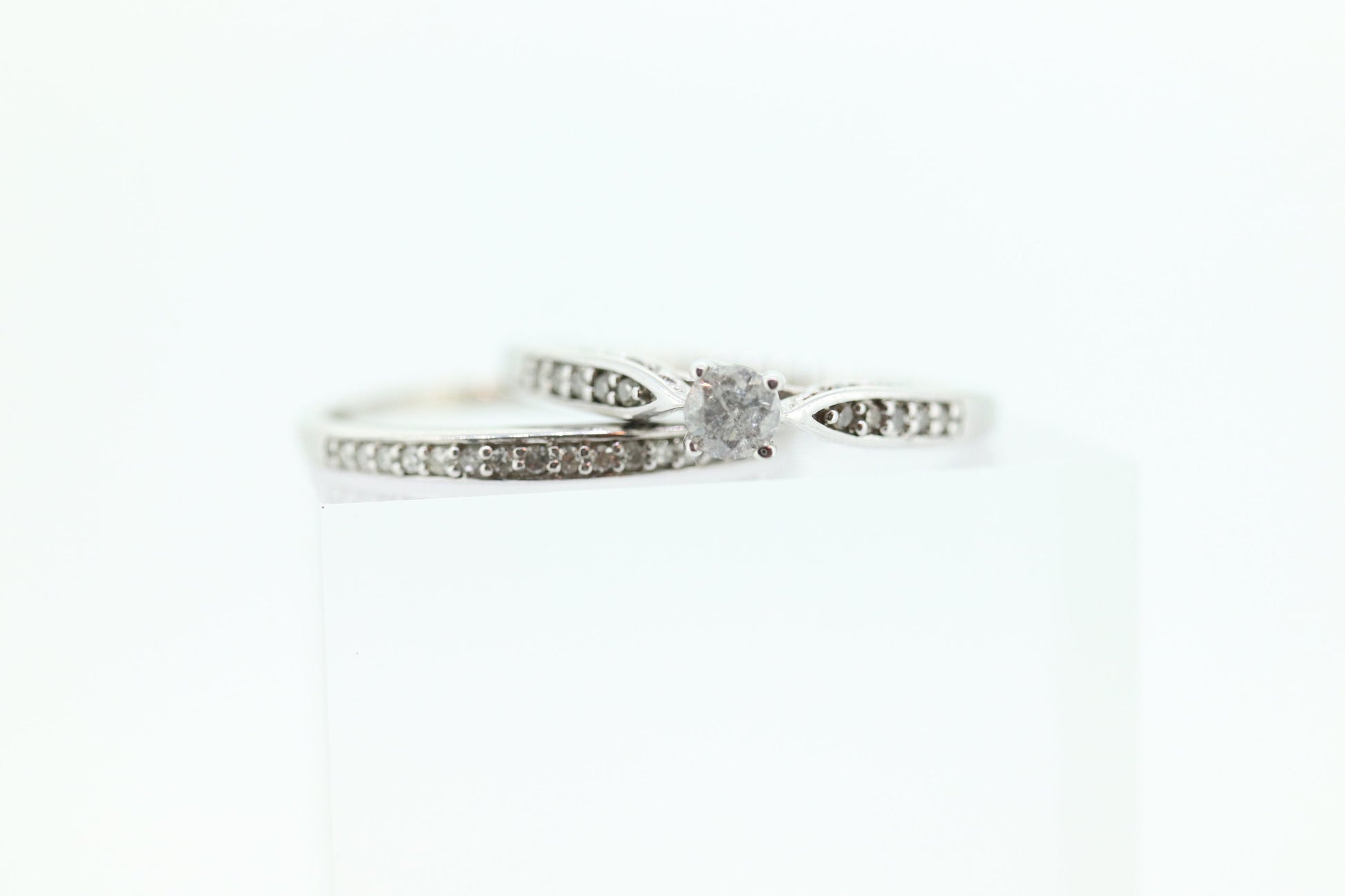 14k Diamond Wedding Ring Set. Delicate White gold Engagement and Wedding rings. st(132/25)