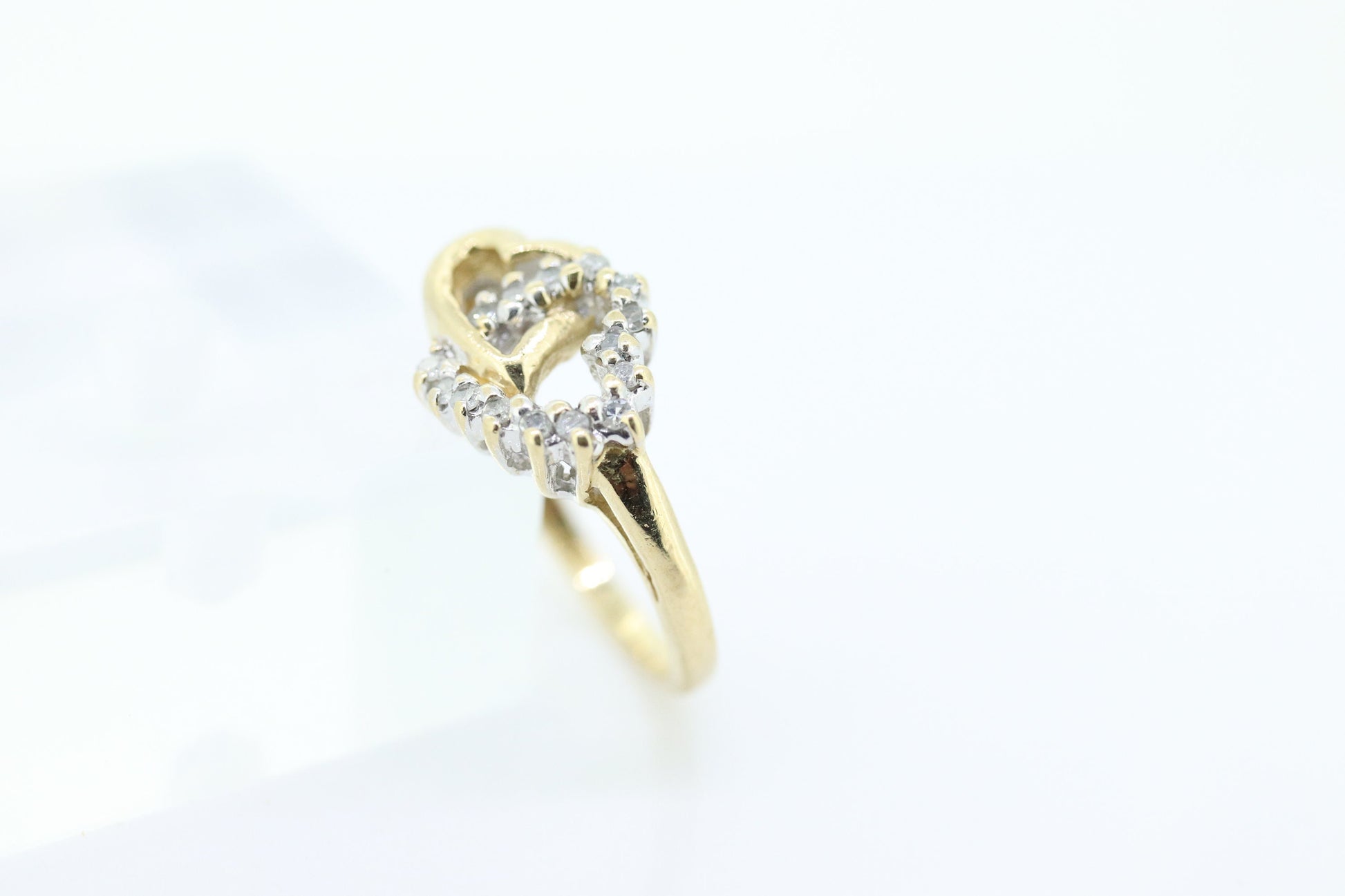 10k Double Heart Ring. 10k Open Interlocking diamond hearts promise ring. st(51/75)