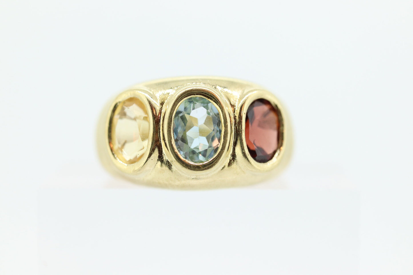 Multi-Color Gem Ring. 14k Yellow Gold ring. Bubble Garnet Citrine Topaz. Bezel set gems. st(99/11)