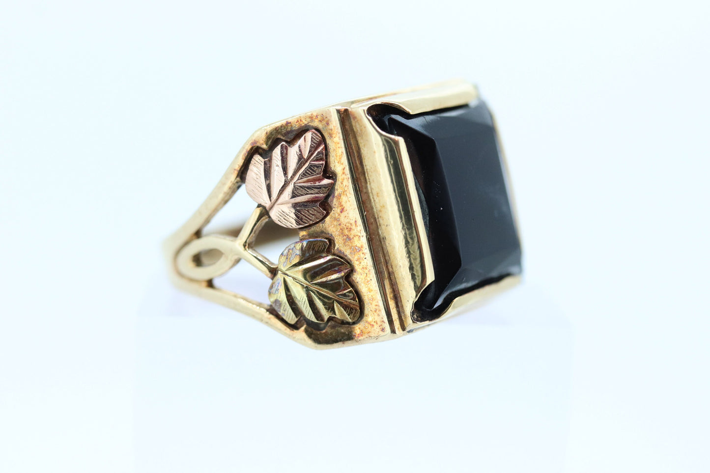 Black Hills Gold Ring. Heavy 10k Hematite Black Hills Gold Mens Statement Ring. sz 10.25 stock(99/11)