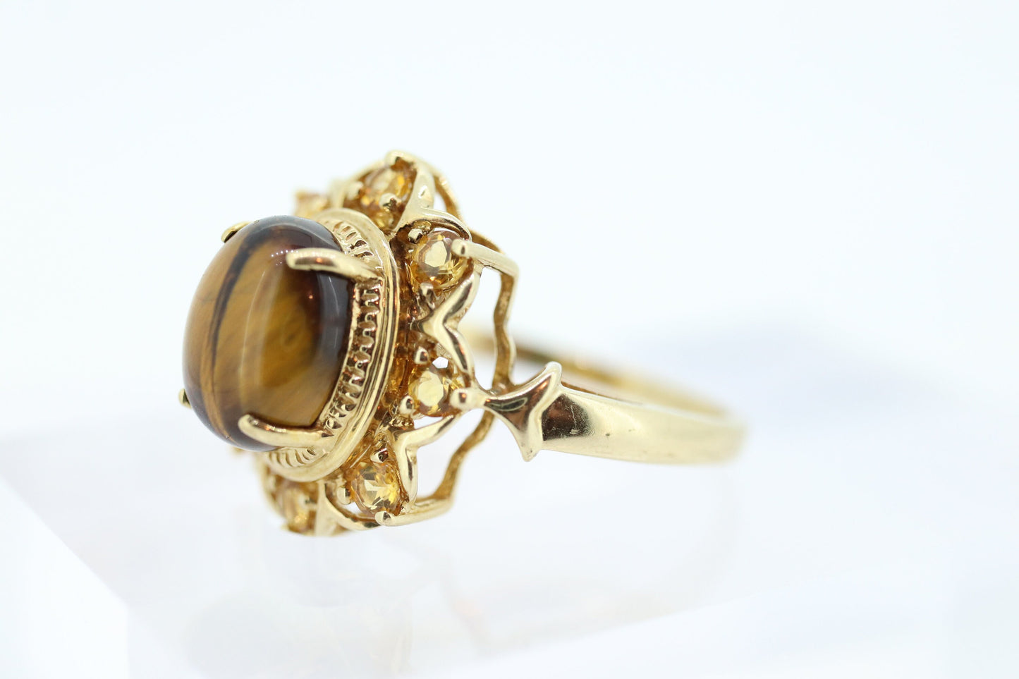 10k Tiger Eye Oval Cabochon ring. Tiger's Eye and Citrine Halo ring. St (88/11)