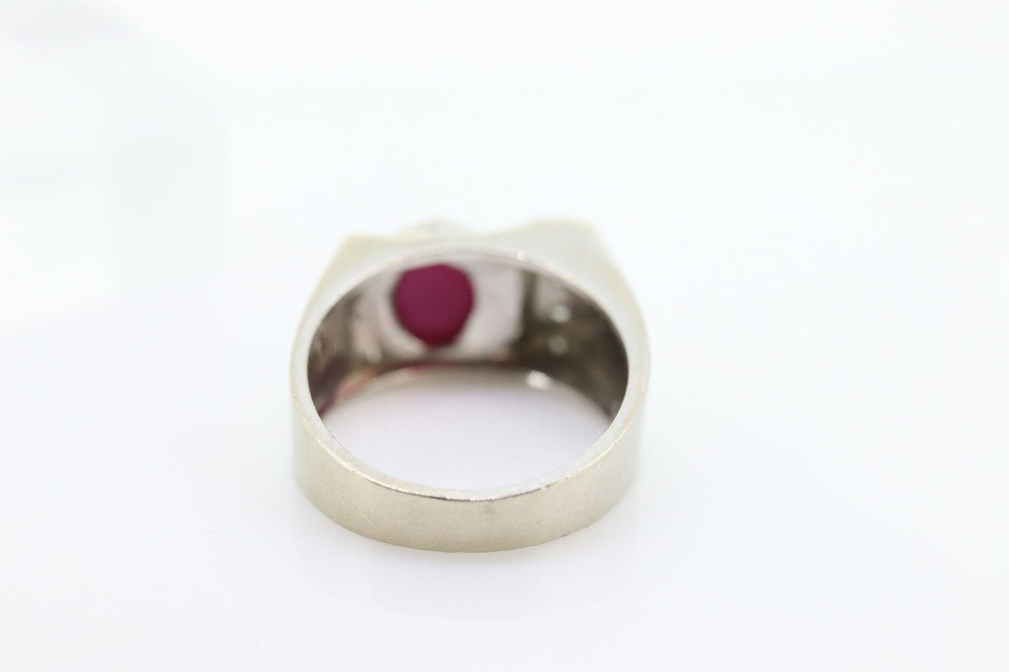 14k Star Ruby diamond ring. 14k White Gold Mens Star Ruby Cabochon signet ring. st(221/37)