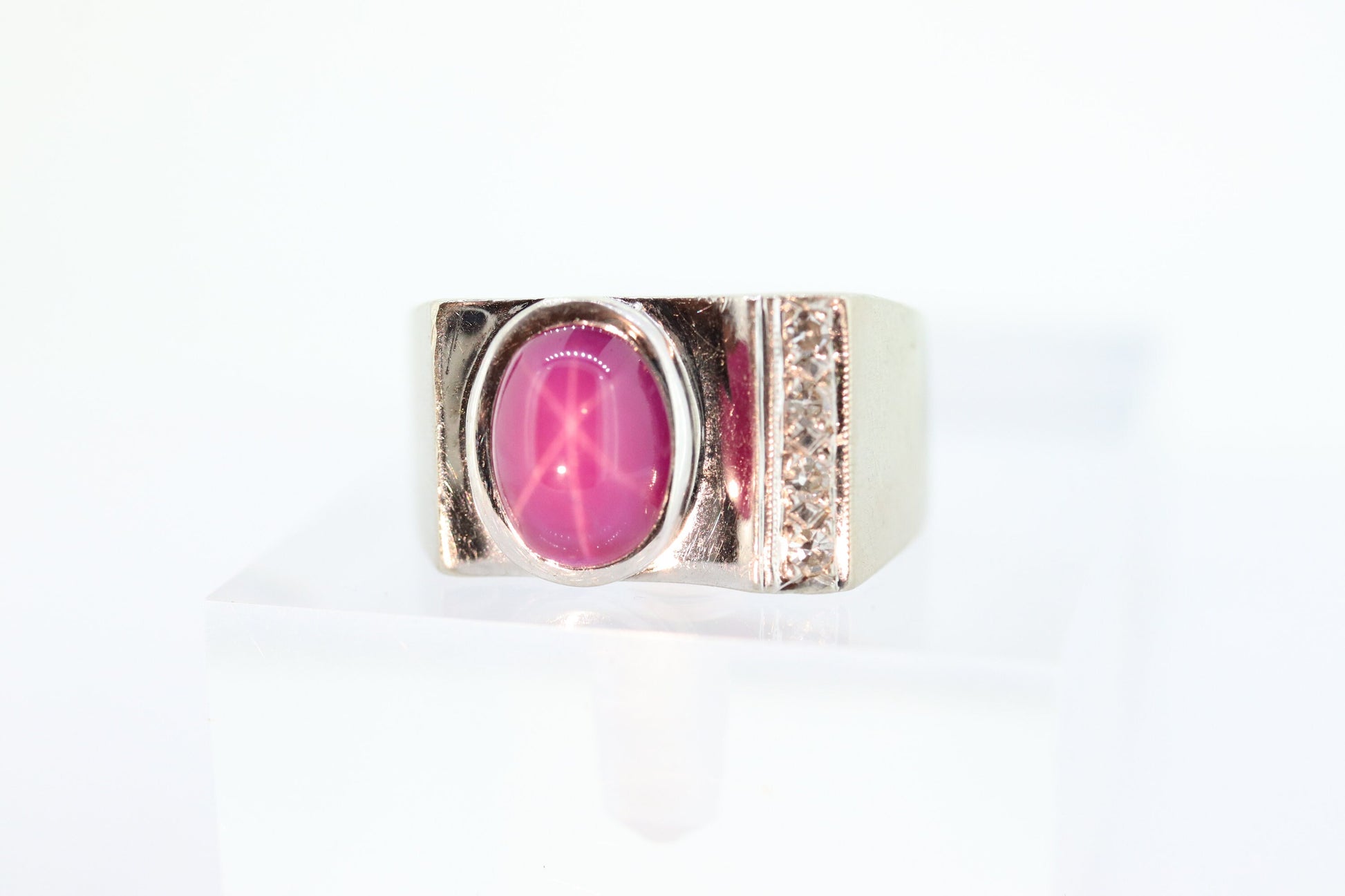 14k Star Ruby diamond ring. 14k White Gold Mens Star Ruby Cabochon signet ring. st(221/37)