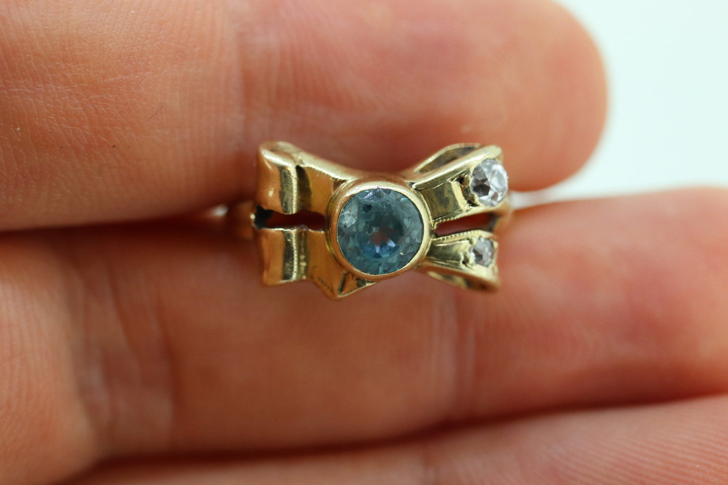 Antique LONDON Blue topaz and Diamond ring. Bezel Topaz and Diamond Bow Knot Love ring. st(88/33)