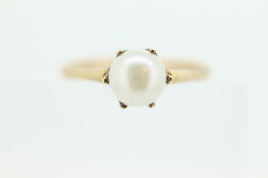 Victorian Pearl Claw Set ring. 10k Yellow Gold victorian solitaire ring. st(36)