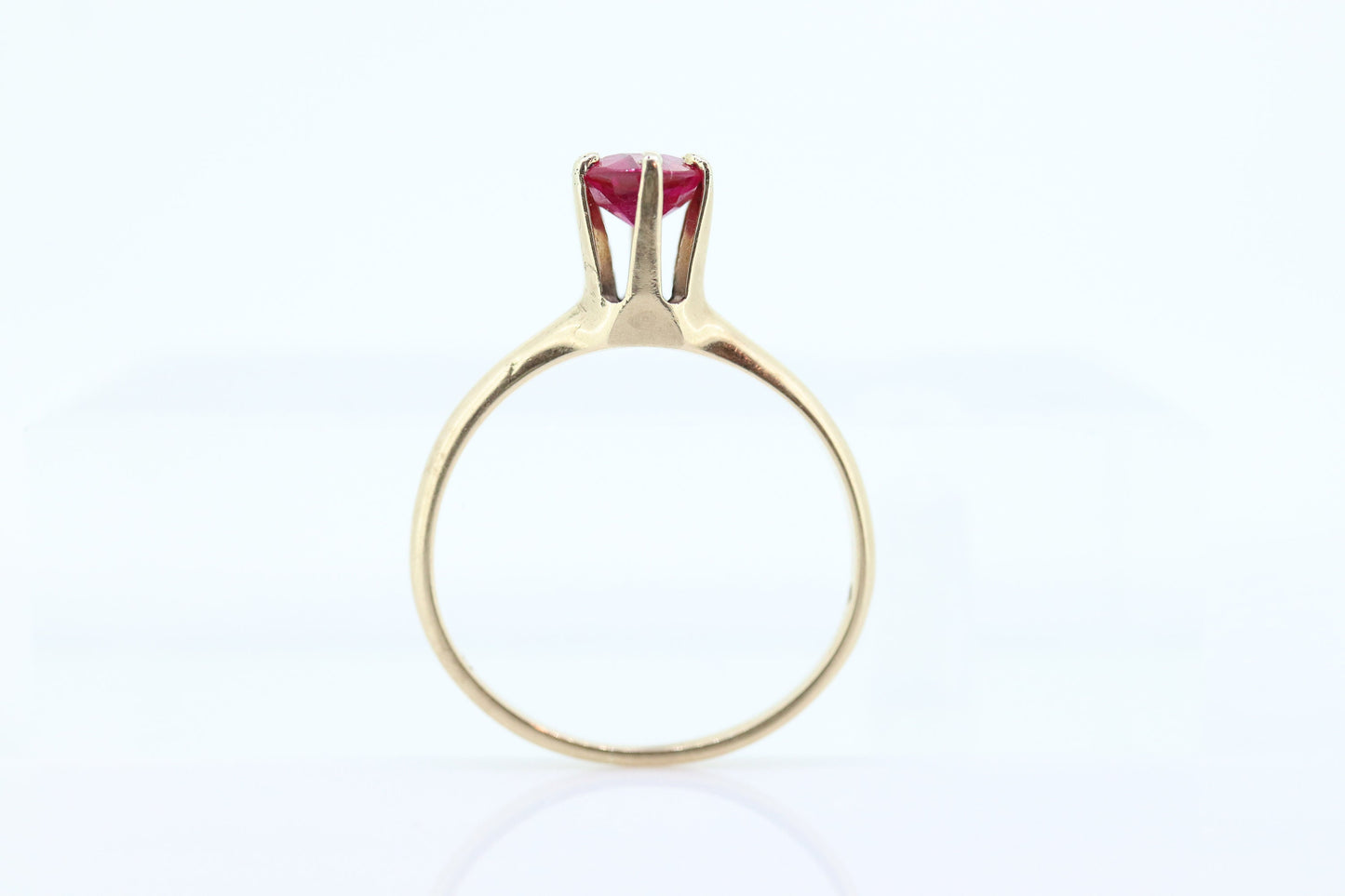 Otsby Barton Ruby Ring. 14k Yellow Gold Claw Design. OB from Art Deco 1920 Era. Ruby Claw ring. st50