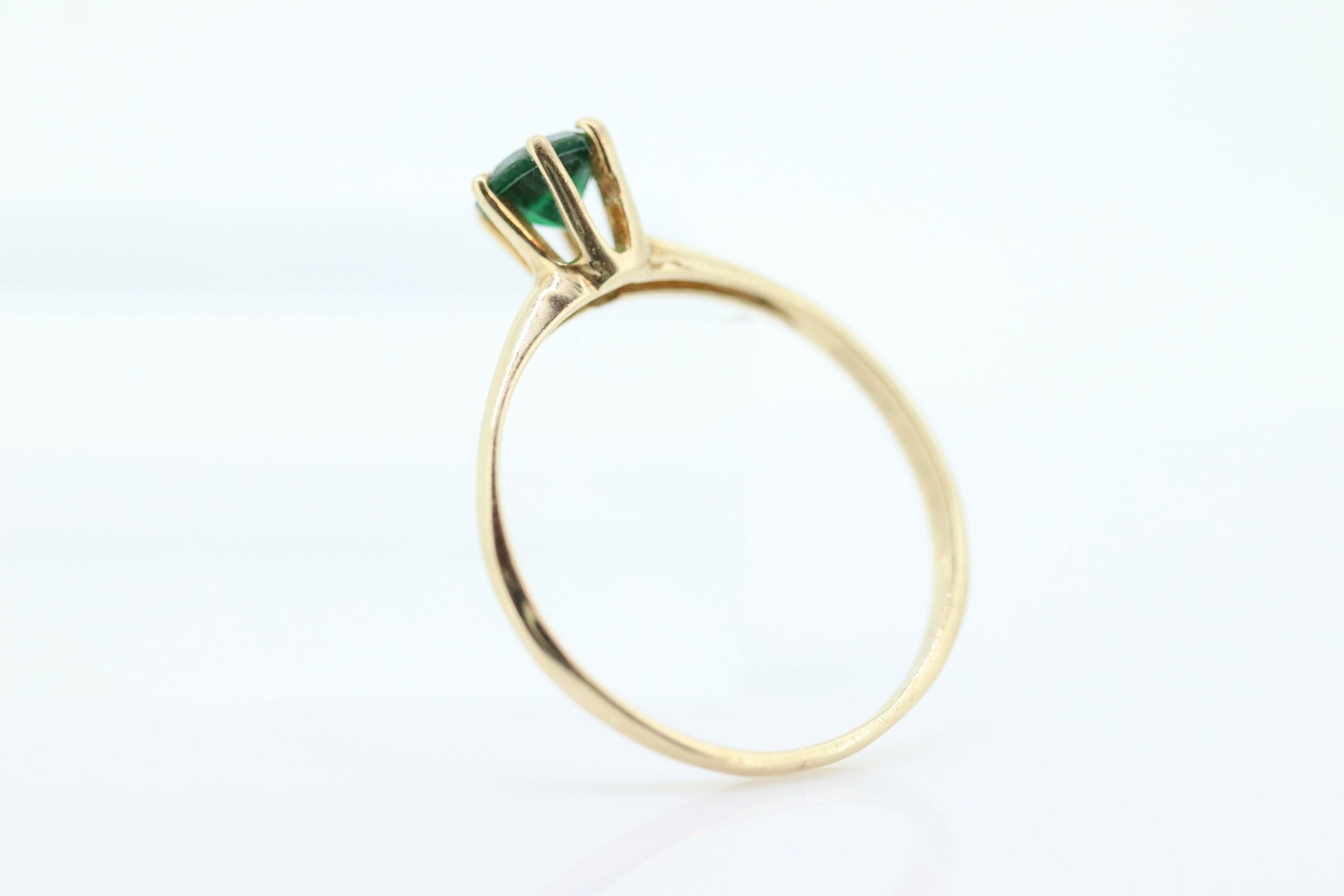 10k Forest Green Spinel ring. Retro Round Cut SPINEL 10k ring. Emerald Green spinel victorian prong ring (44stock)