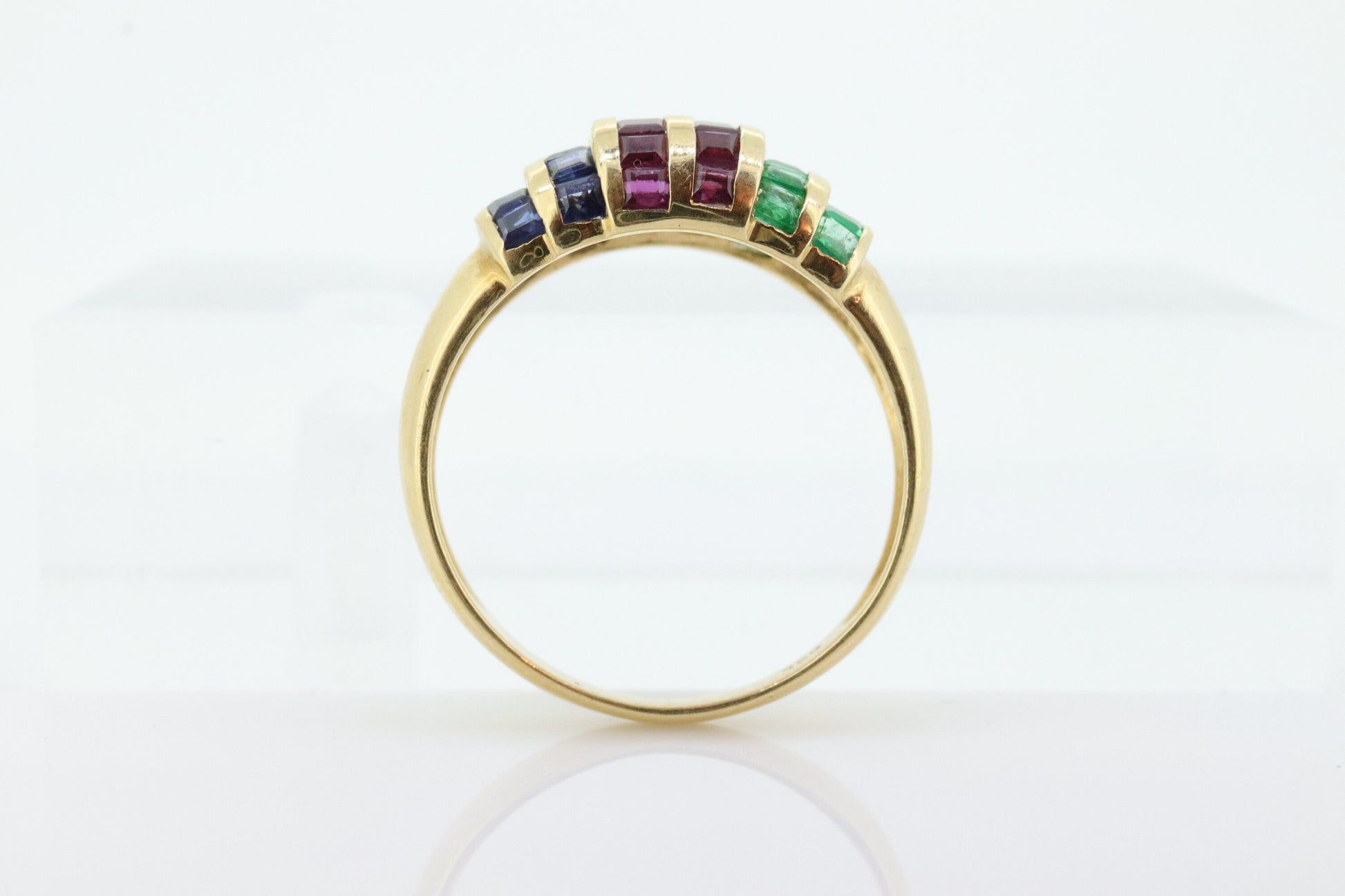 18k Emerald Ruby SAPPHIRE Bombe Dome band. 18k Yellow Gold Princess Channel set round Bombe Dome ring. st(196)