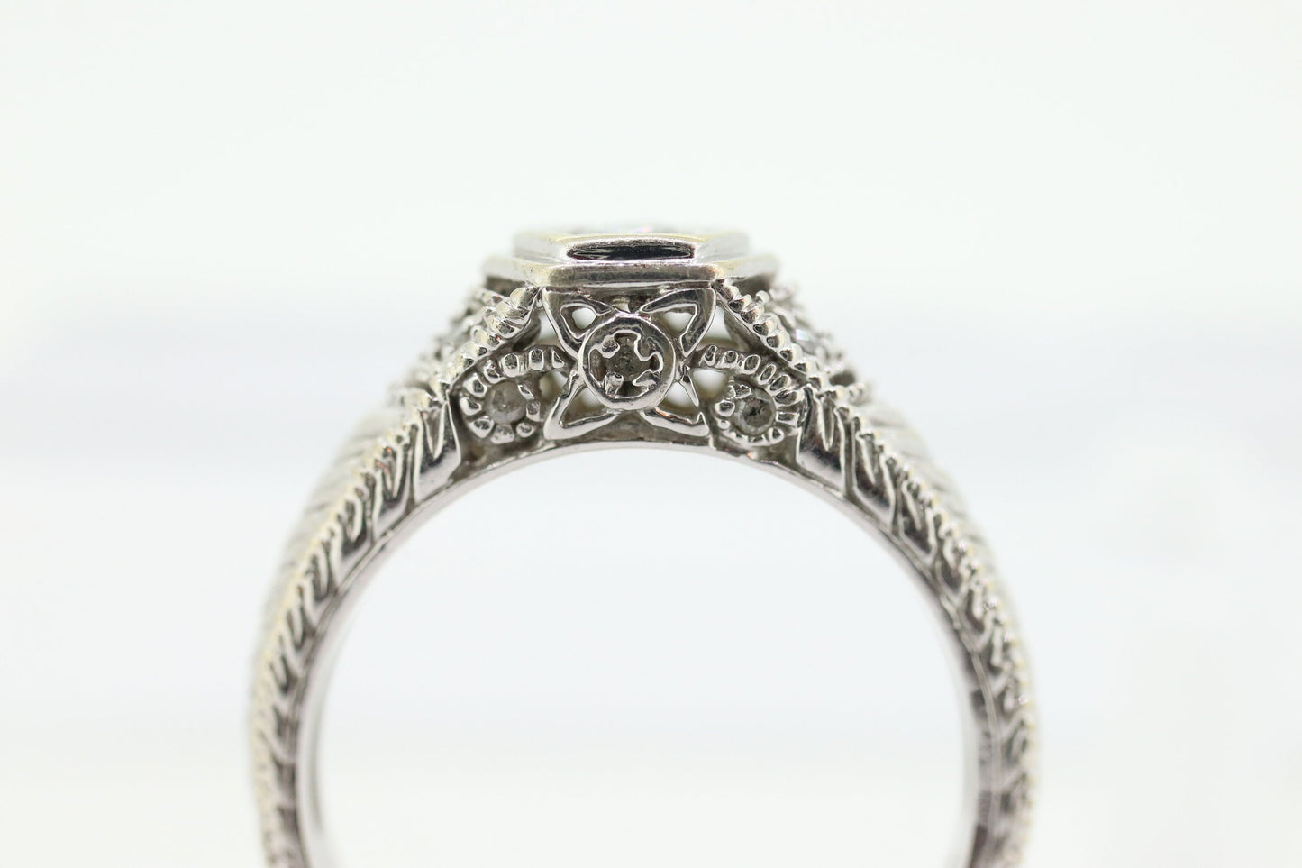 Art Deco Diamond ring. 14k white gold with engravings. Made by Royal Jewelry RJM