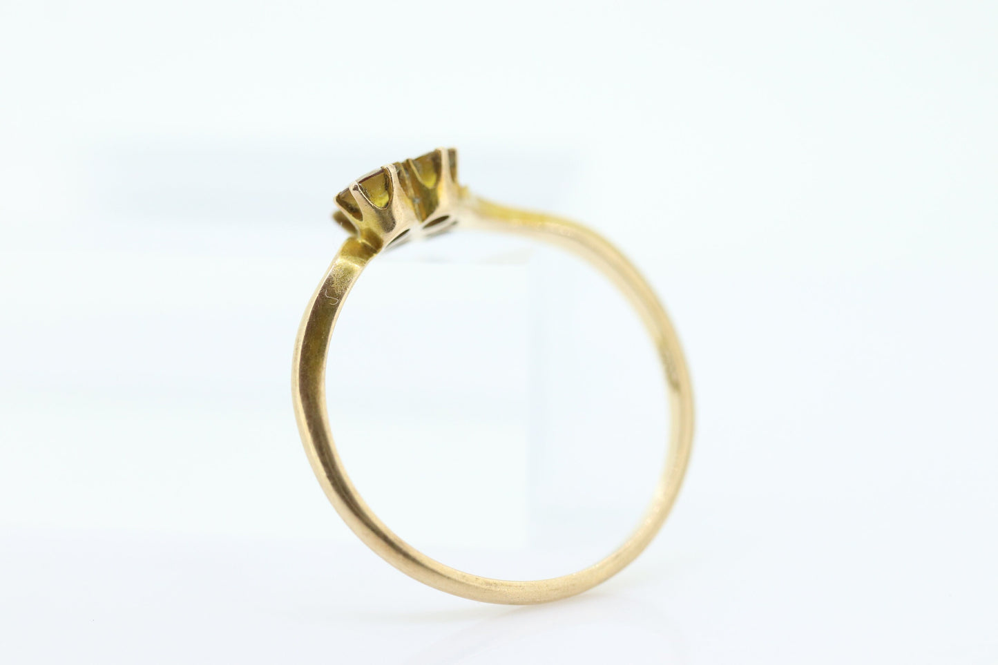 Honey comb citrine ring. 10k Yellow Gold citrine ring.