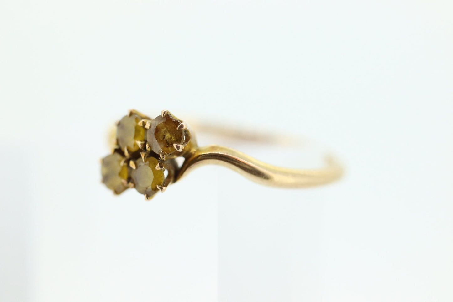 Honey comb citrine ring. 10k Yellow Gold citrine ring.