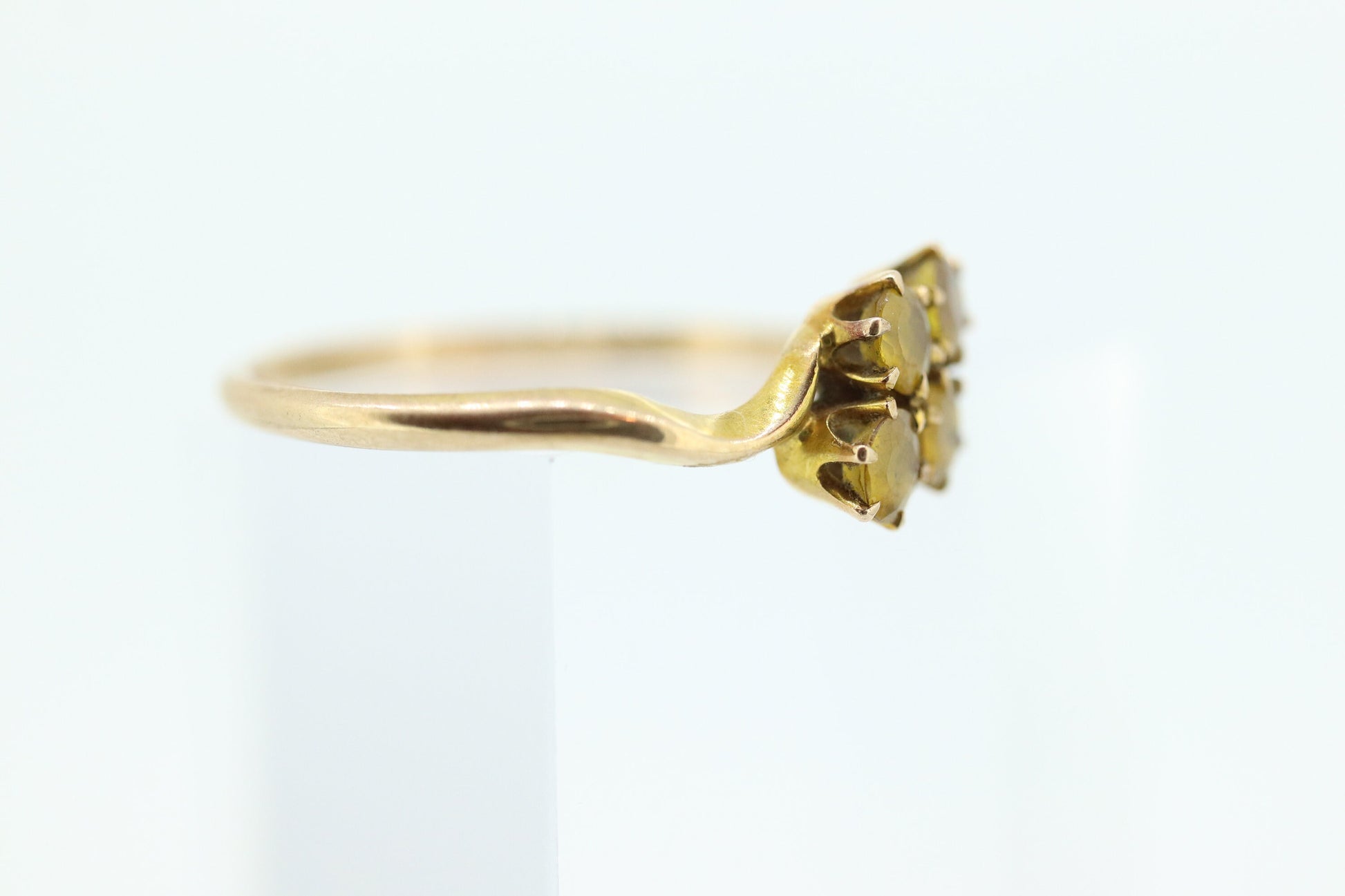 Honey comb citrine ring. 10k Yellow Gold citrine ring.