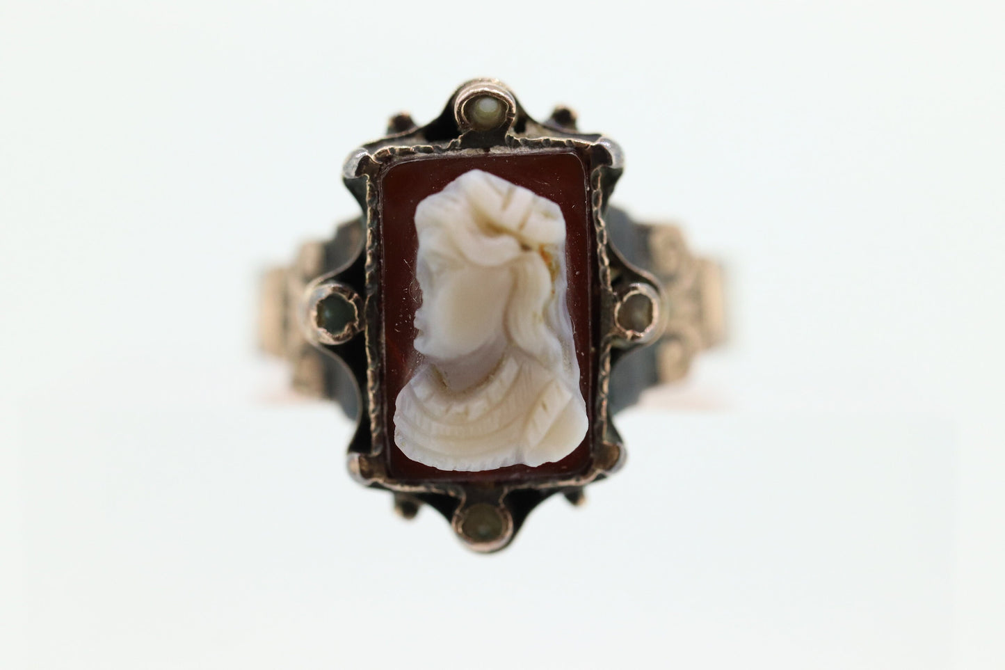 Victorian Cameo carved shell 10k signet ring. Antique 10k Rose gold Signet ring (st57)