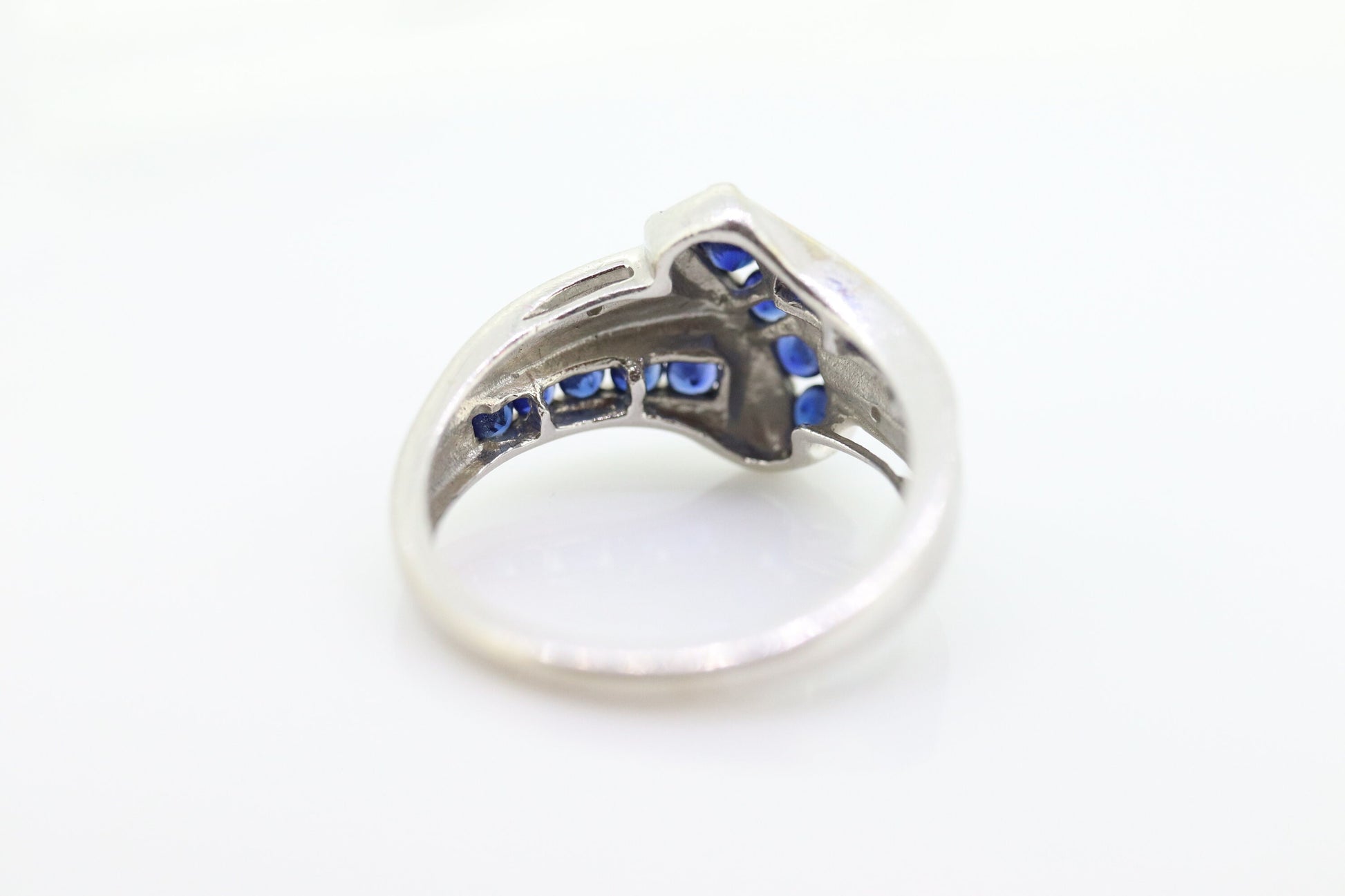 10k Blue Sapphire Bypass ring. 10k THL Samuel Aaron st74