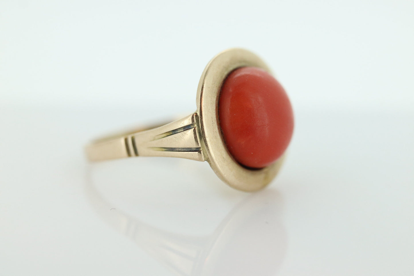 8k Large Round Orange CORAL ring. 8k Bubble Coral Cabochon bezel set Dome statement ring. St(47/15)