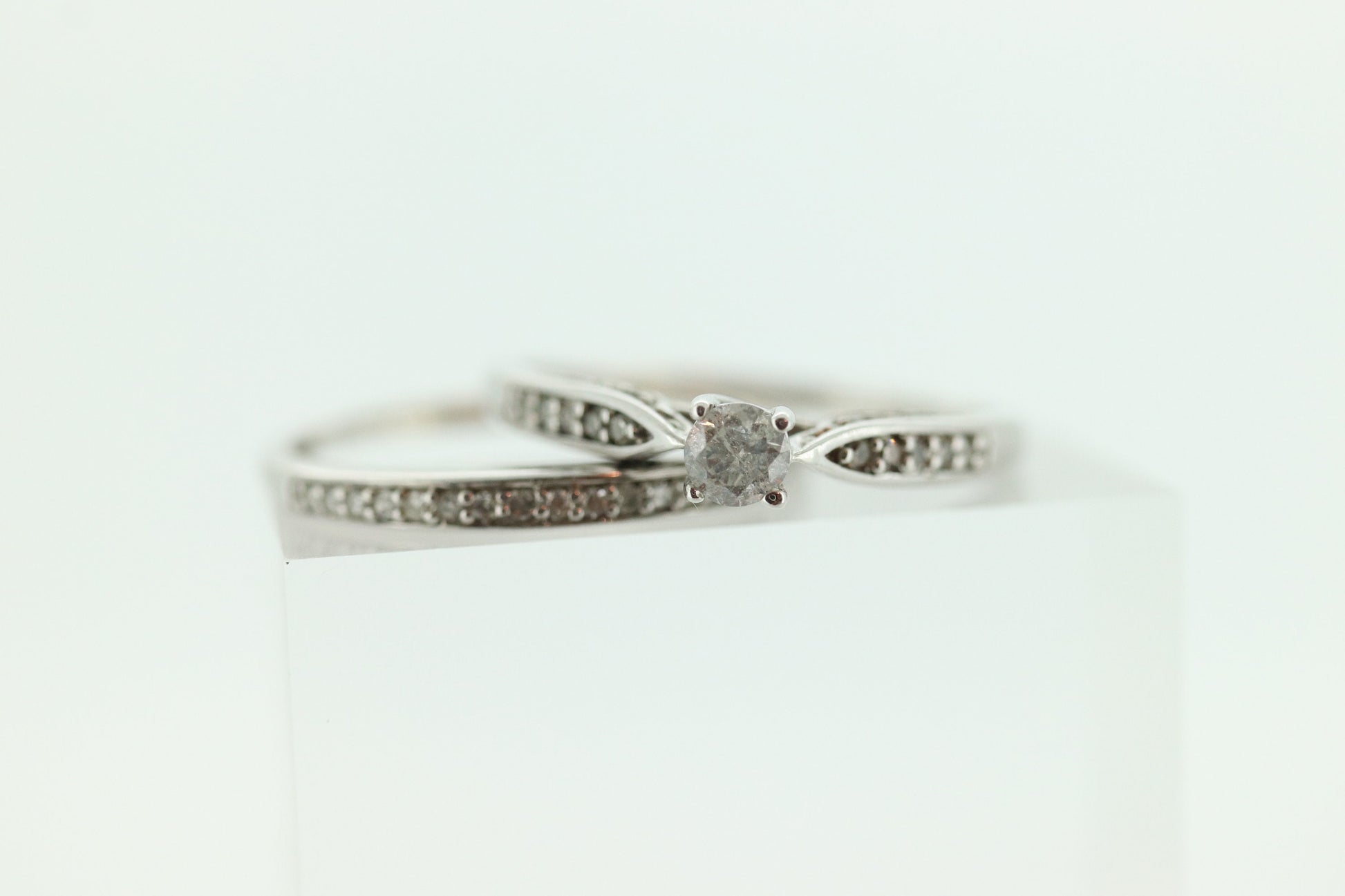 14k Diamond Wedding Ring Set. Delicate White gold Engagement and Wedding rings. st(132/25)