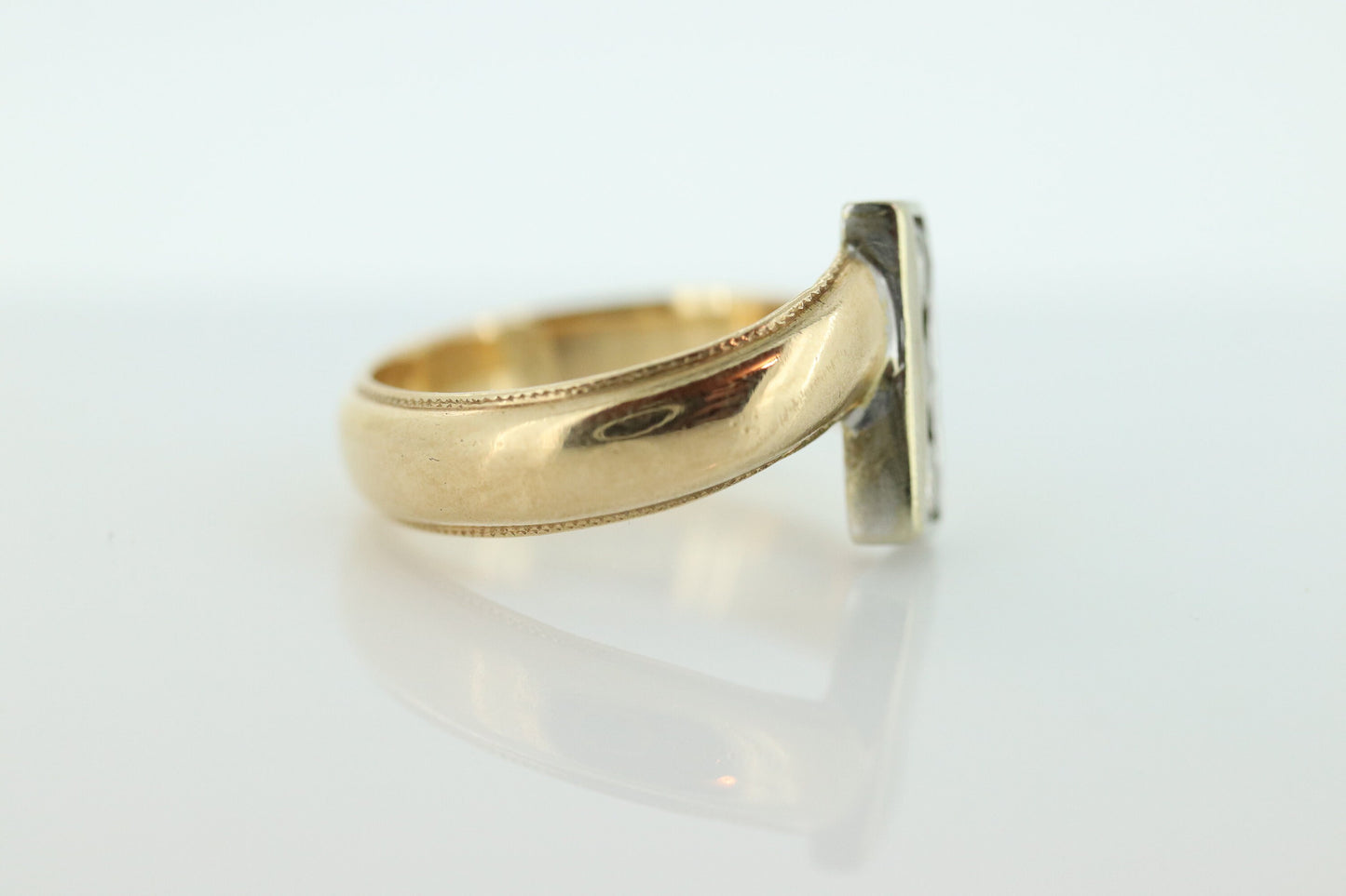 14K Bypass Diamond Ring. Channel Set Diamonds.  Always and Forever Toi et moi band. Yellow Gold ring. Sz7.5 st(138/11)