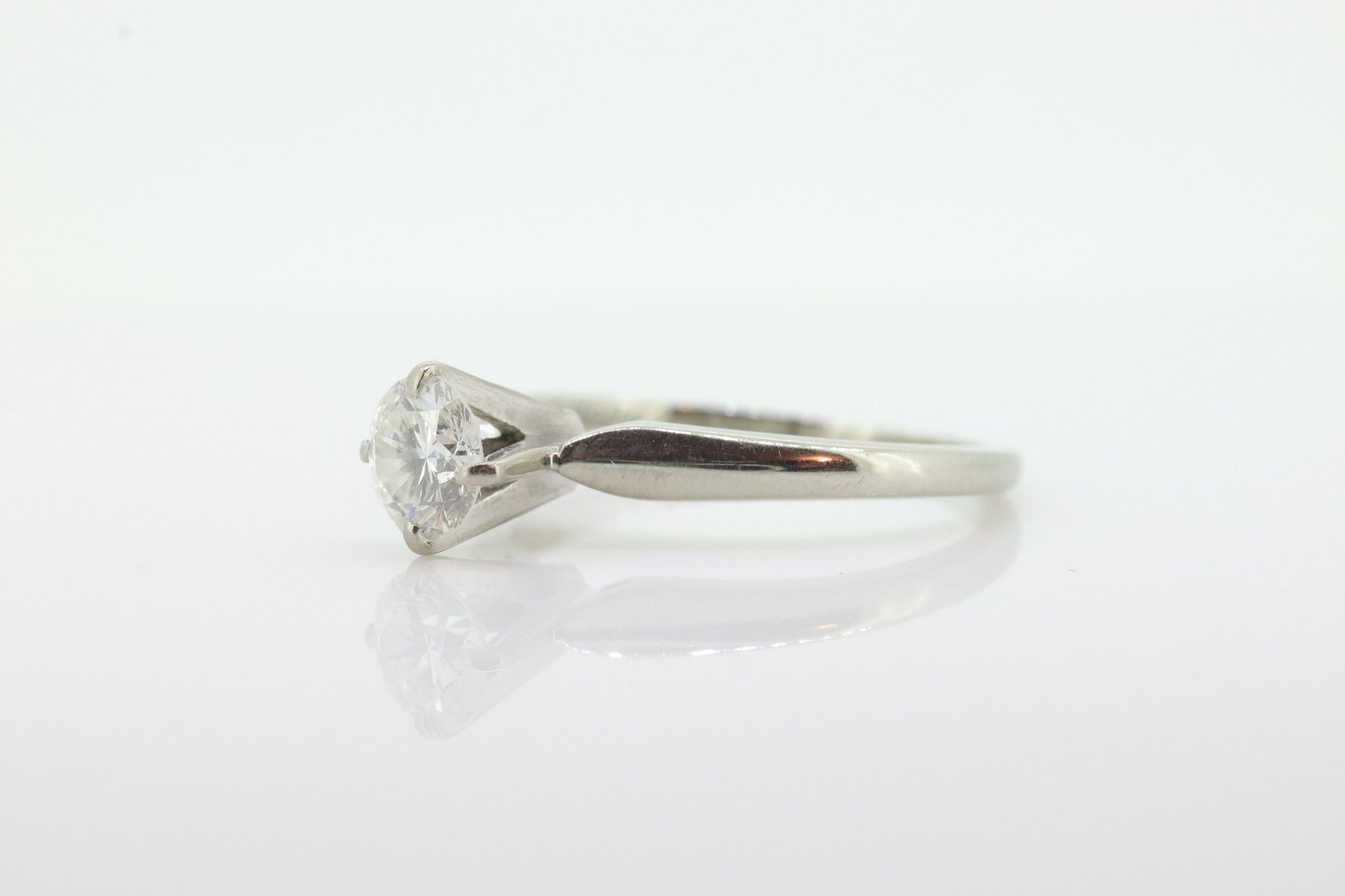 JABEL 18k 1/2ct Diamond Solitaire ring.  Vintage 18k White Gold Diamond Engagement Ring JABEL. st(575)