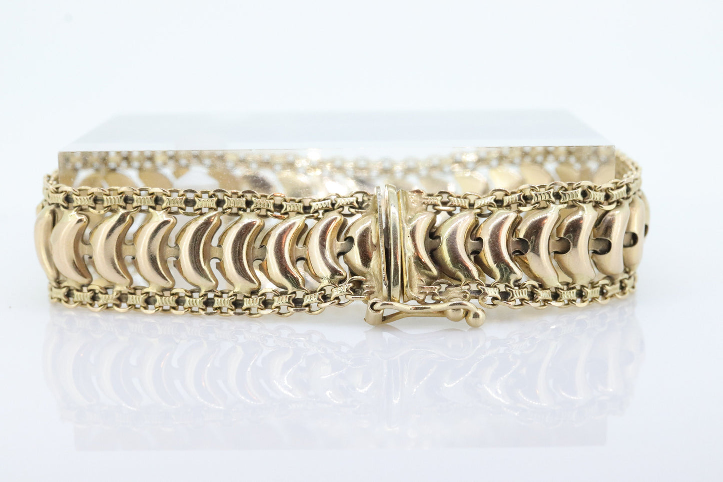 14k Wide Textured Bismark Bracelet. Italian Made 14k Yellow Gold Bracelet. High Polish bracelet 13.1g st(460)