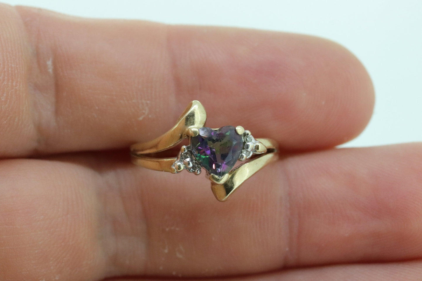 10k Mystic Topaz and Diamond ring. Mystic Topaz Heart faceted gem with Diamond accents. st(184)