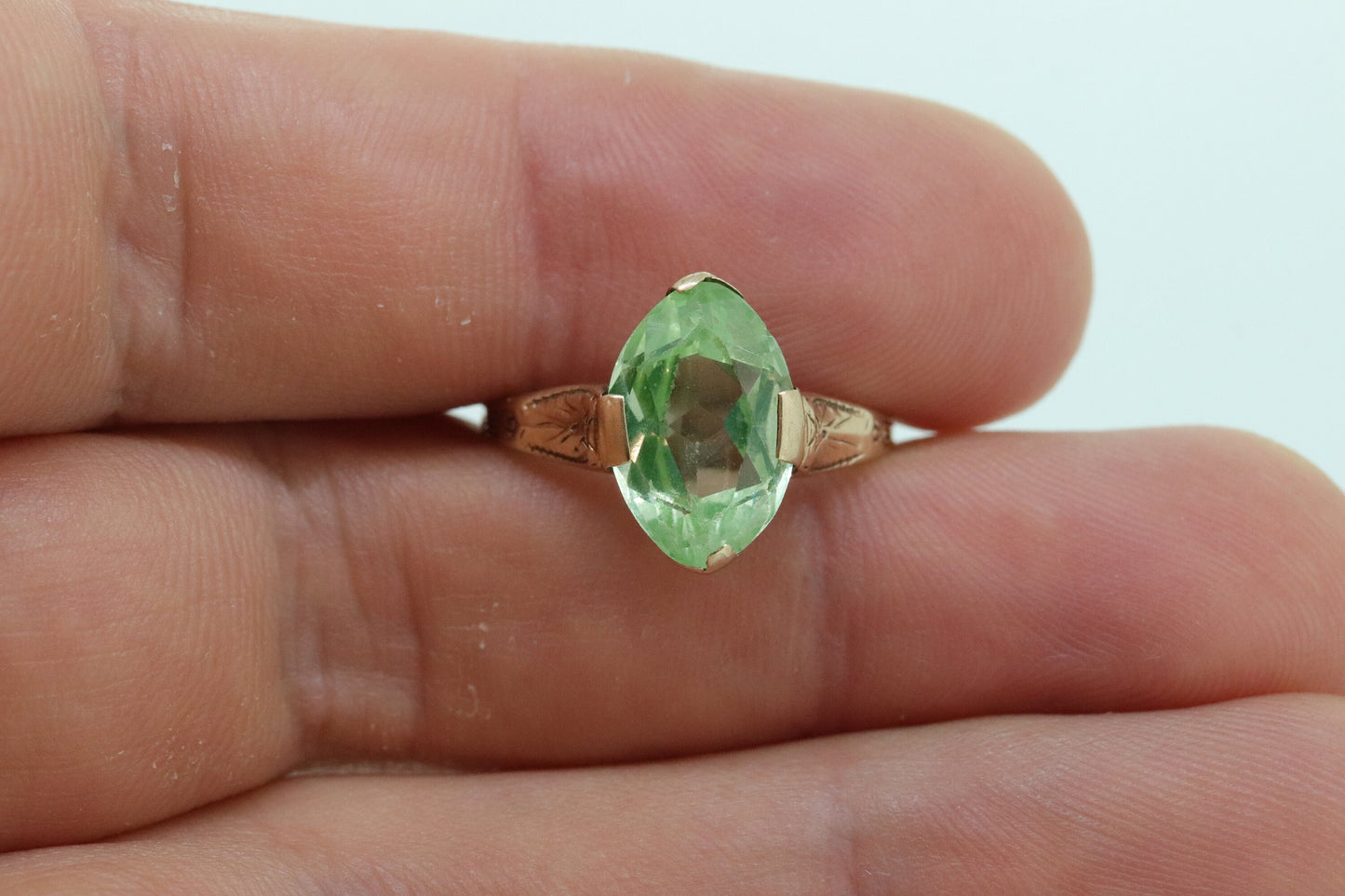 10k LIME Green Spinel ring. Vintage Retro Large Oval Cut SPINEL 10k ring with engraving (st80)