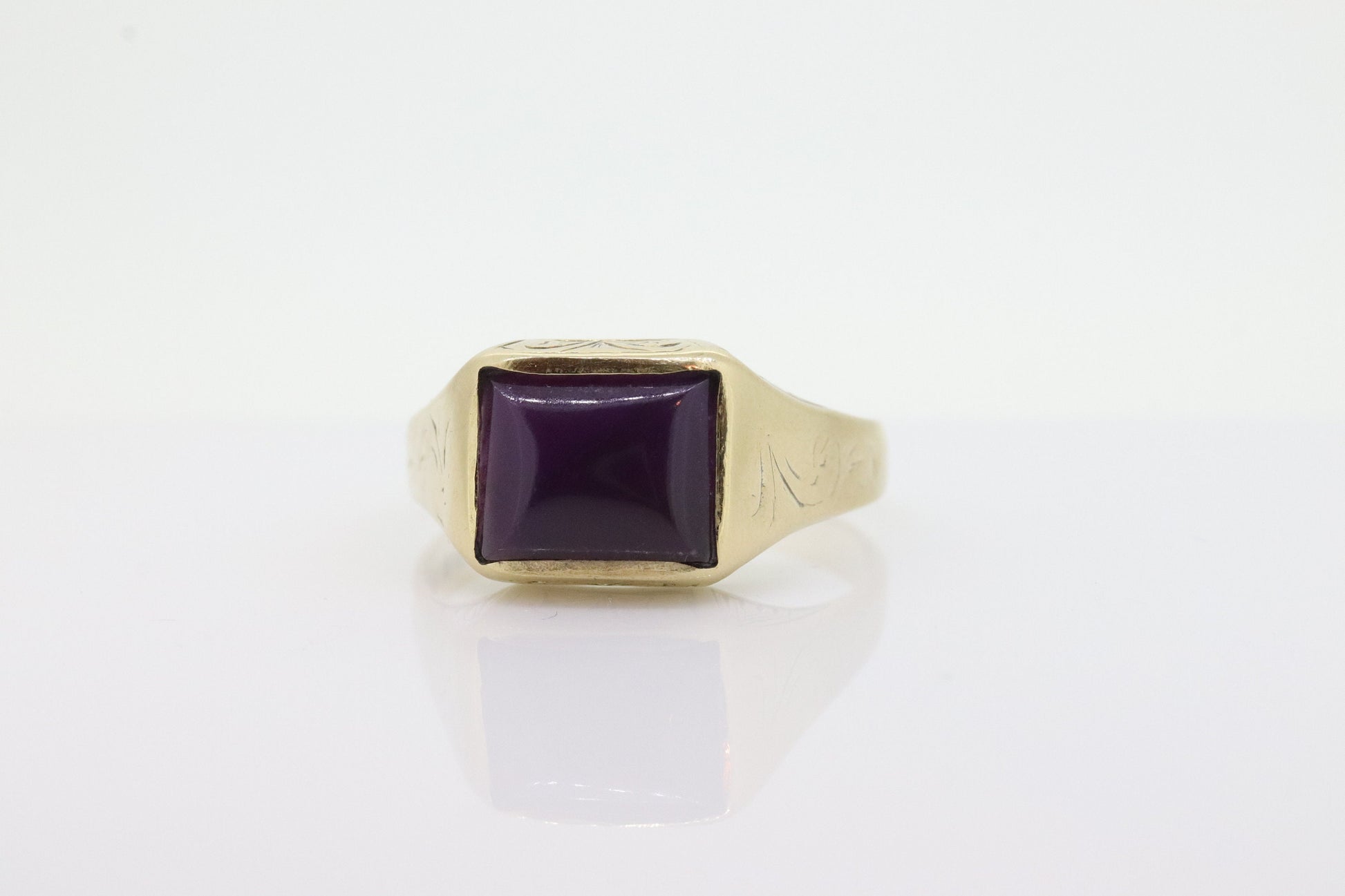 10k SUGILITE Purple bezel ring. Antique engraved 10k Rectangle Purple Sugilite bezel set in a Heavy shank. SZ 11 5.1grams