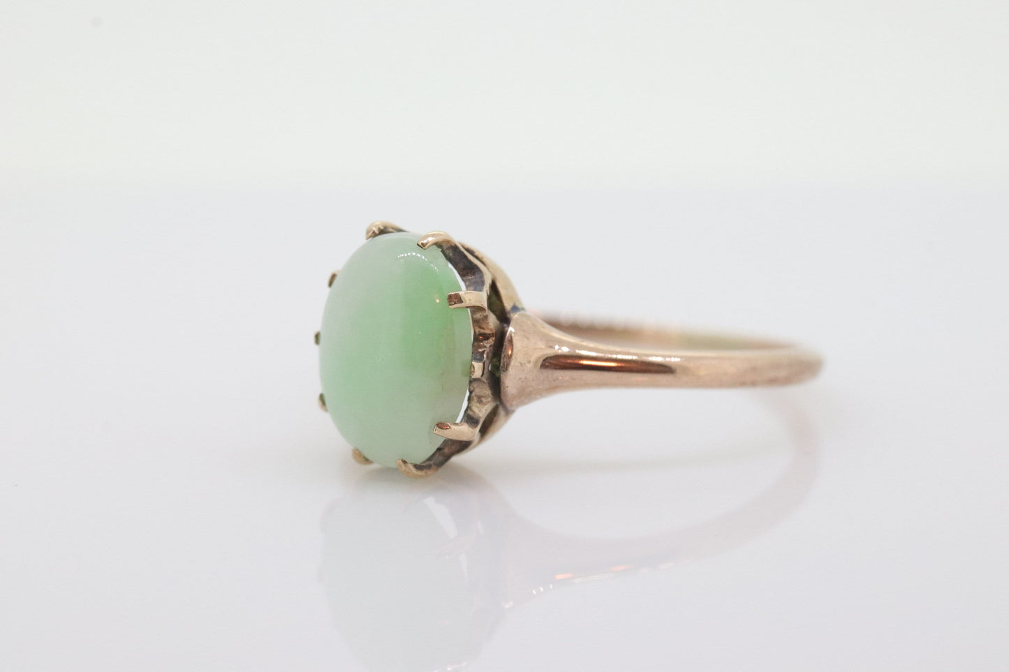 10k Green White Jade Jadeite ring. Apple translucent green cabochon ring. st(100)