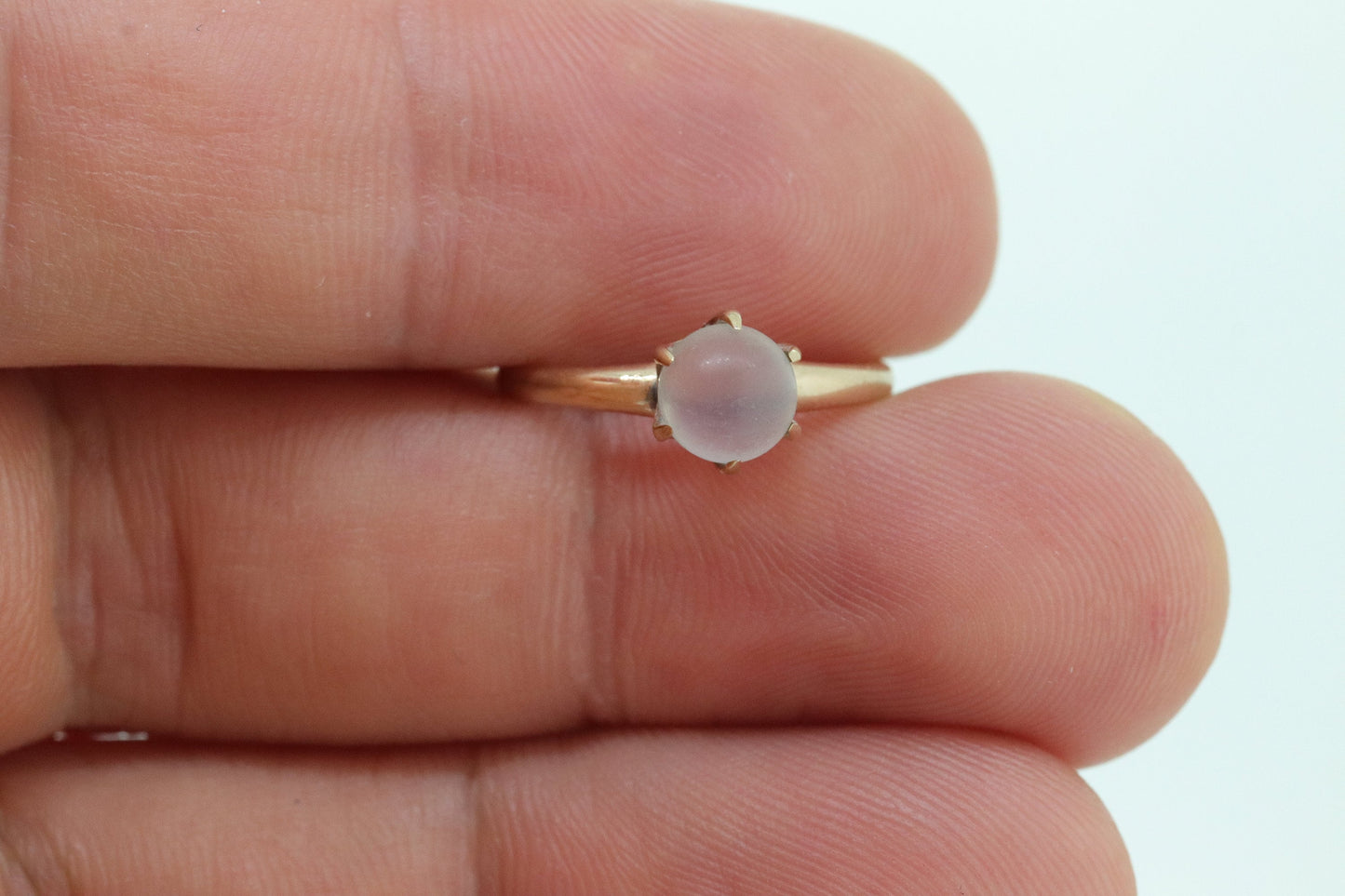 10k Victorian MOONSTONE Claw set ring. Sphere Moonstone ring. Victorian Claw Moonstone Sphere Cabochon. st(150)