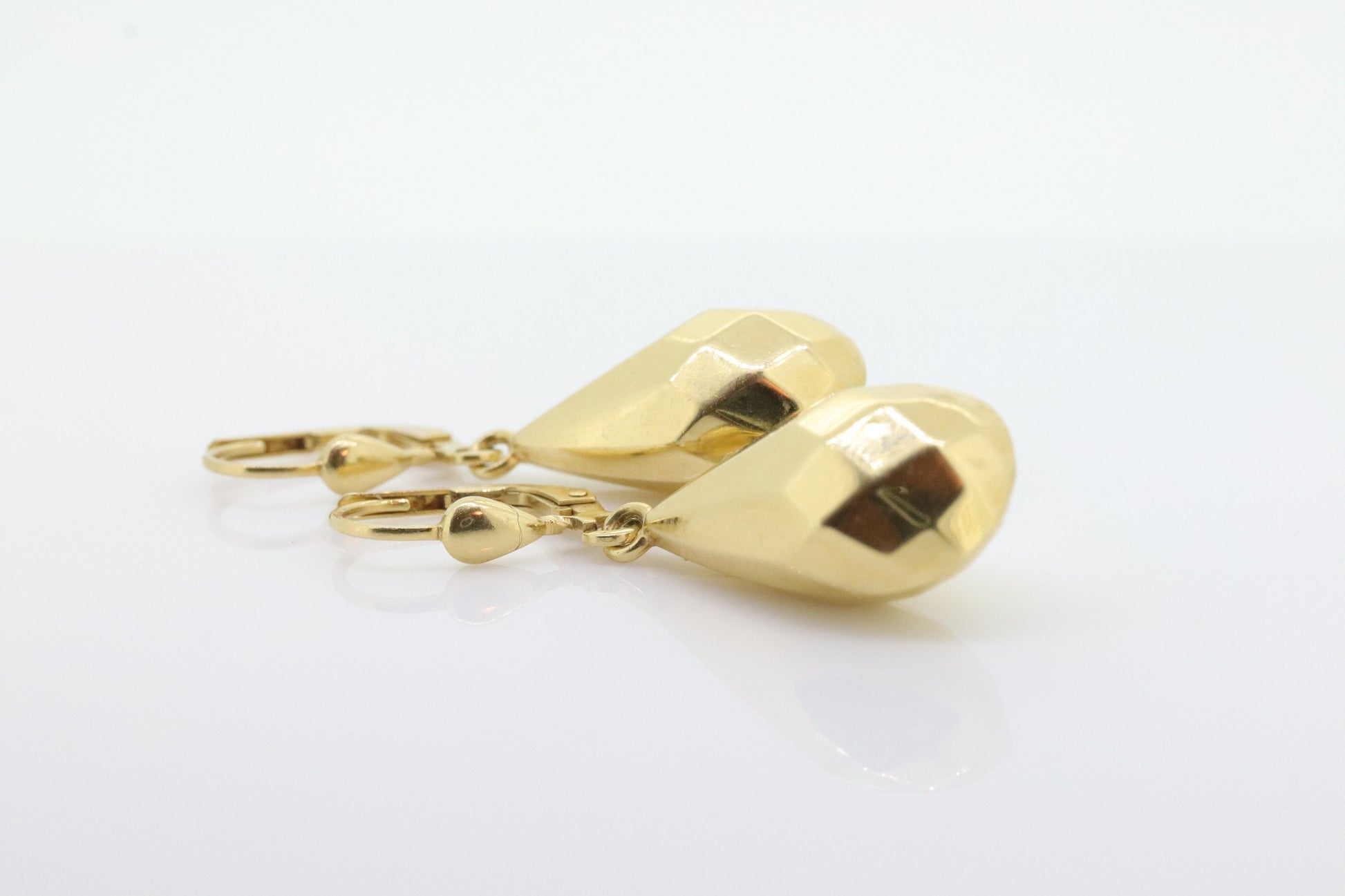 18k Gold Puffed Hollow Dangle Earrings. Glossy Geometric Drop earrings. Milor Italy st103/50