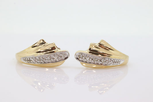 14k Gold Half HOOP Diamond Earrings. 14k Polish Gloss prong Diamonds earrings.. st50/11