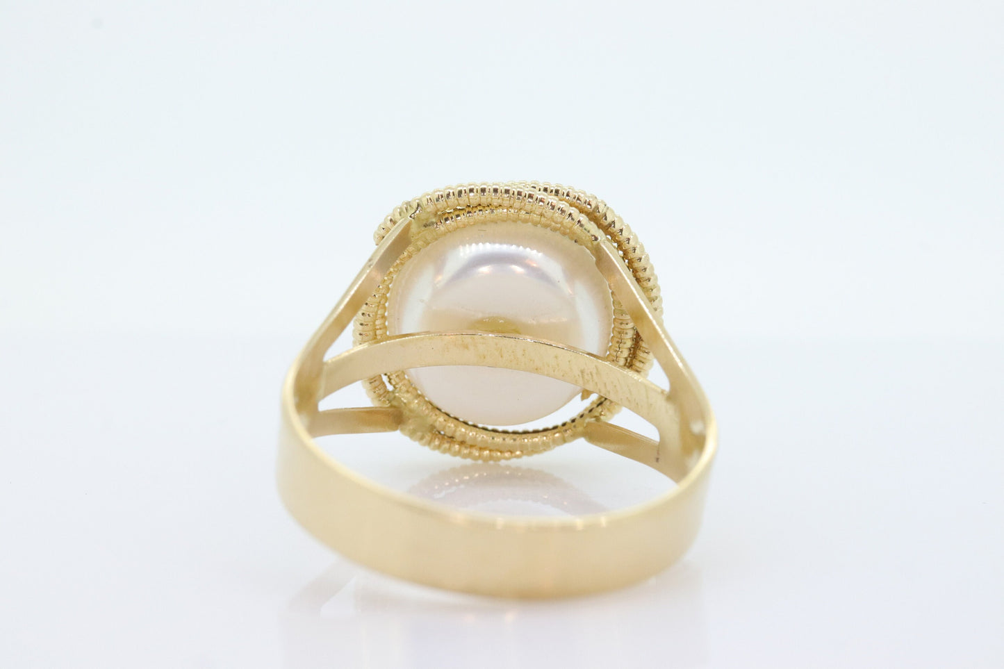 14k Large Mabe Ring. Mabe Pearl Solitaire ring. st(120/11)