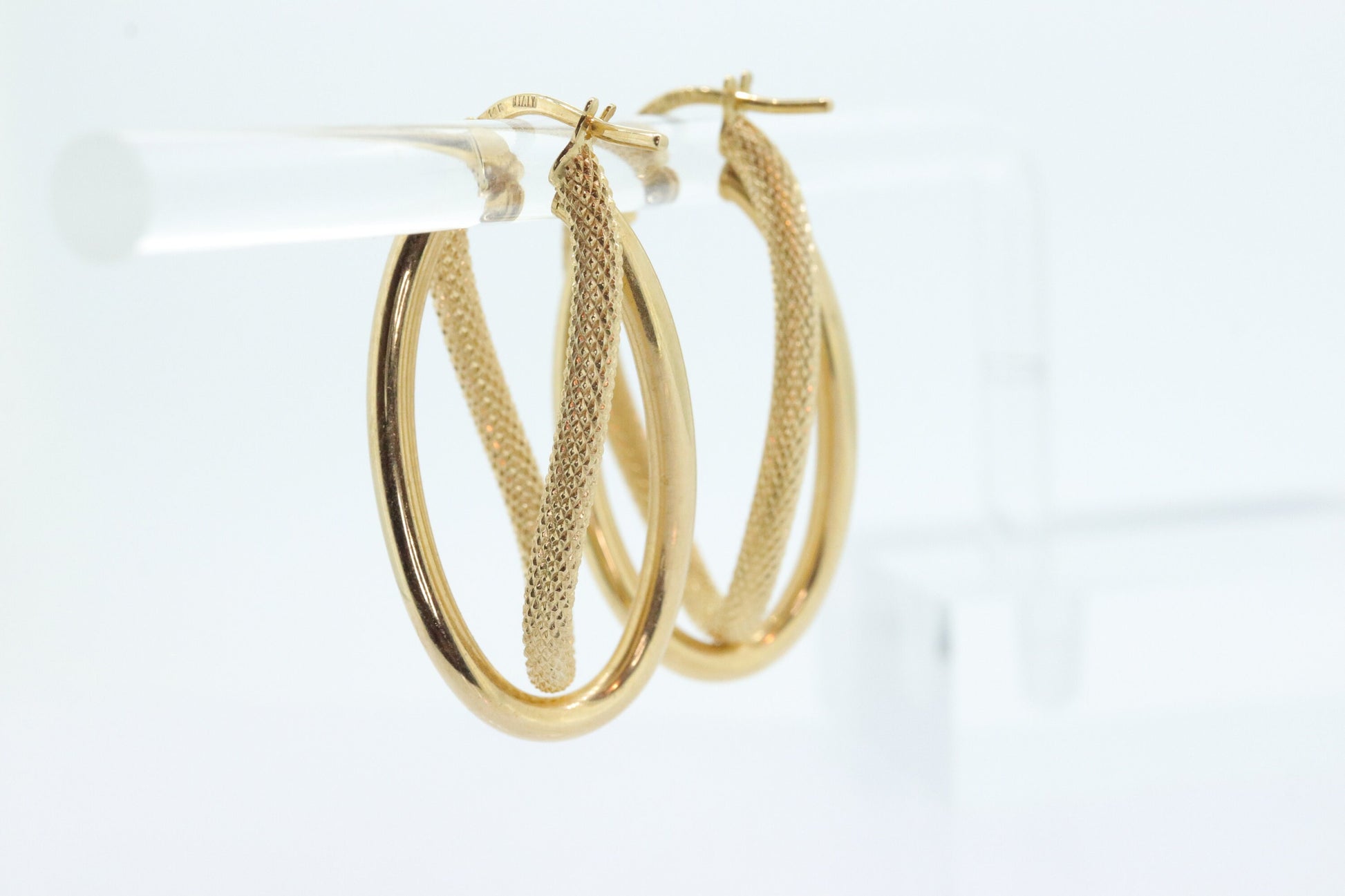 14k Gold Puffed Hollow HOOP Earrings. Intertwined Textured Loop earrings. MILOR Italy st74/75