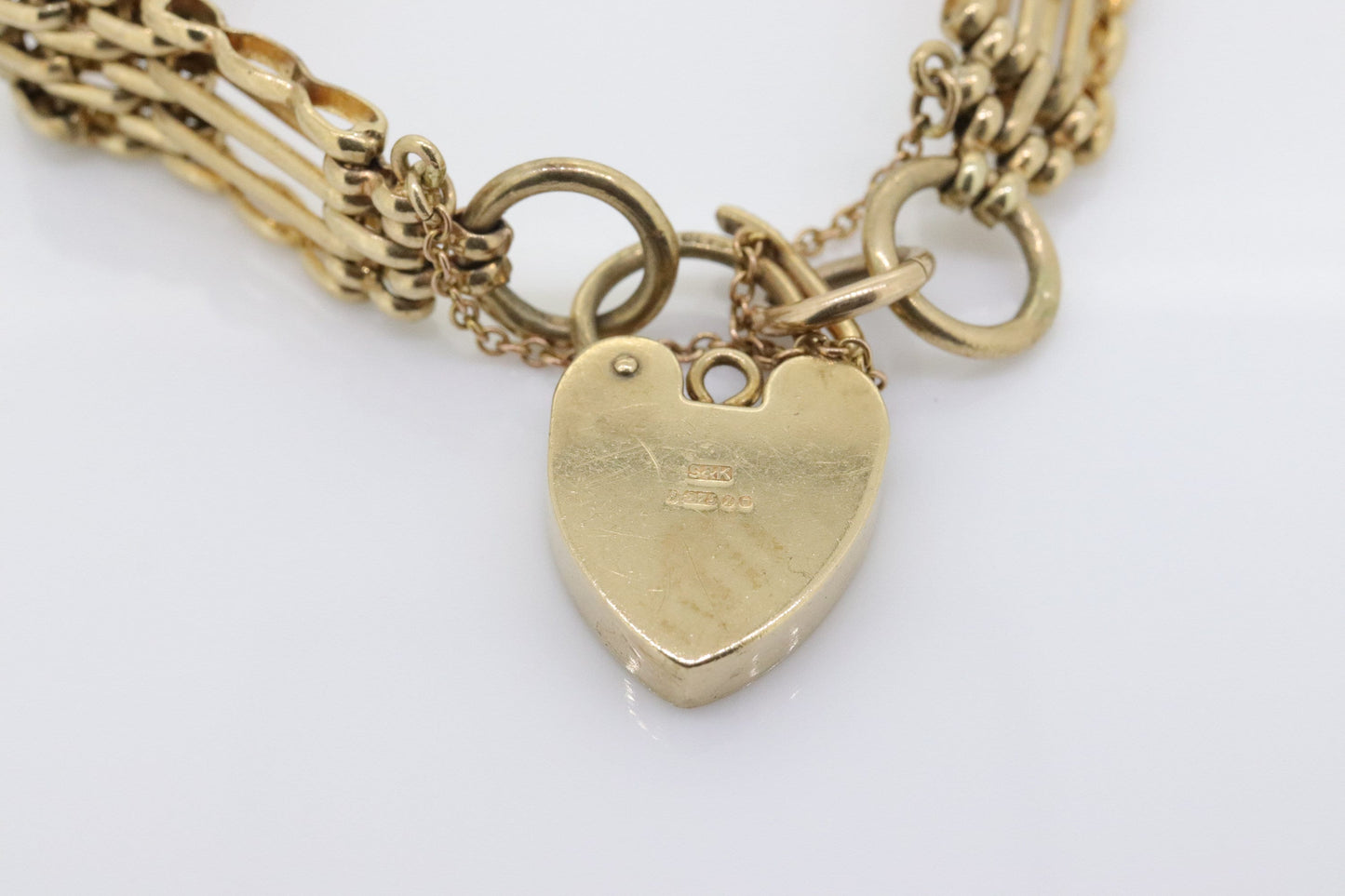 9k Heart Lock Padlock Bracelet. Victorian design 7in 19.5g